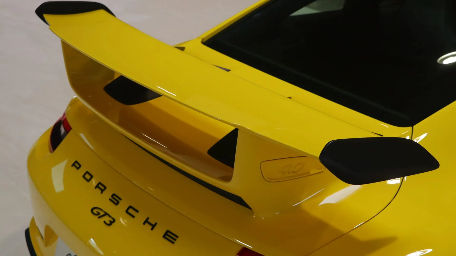 Porsche 911 — photo 41