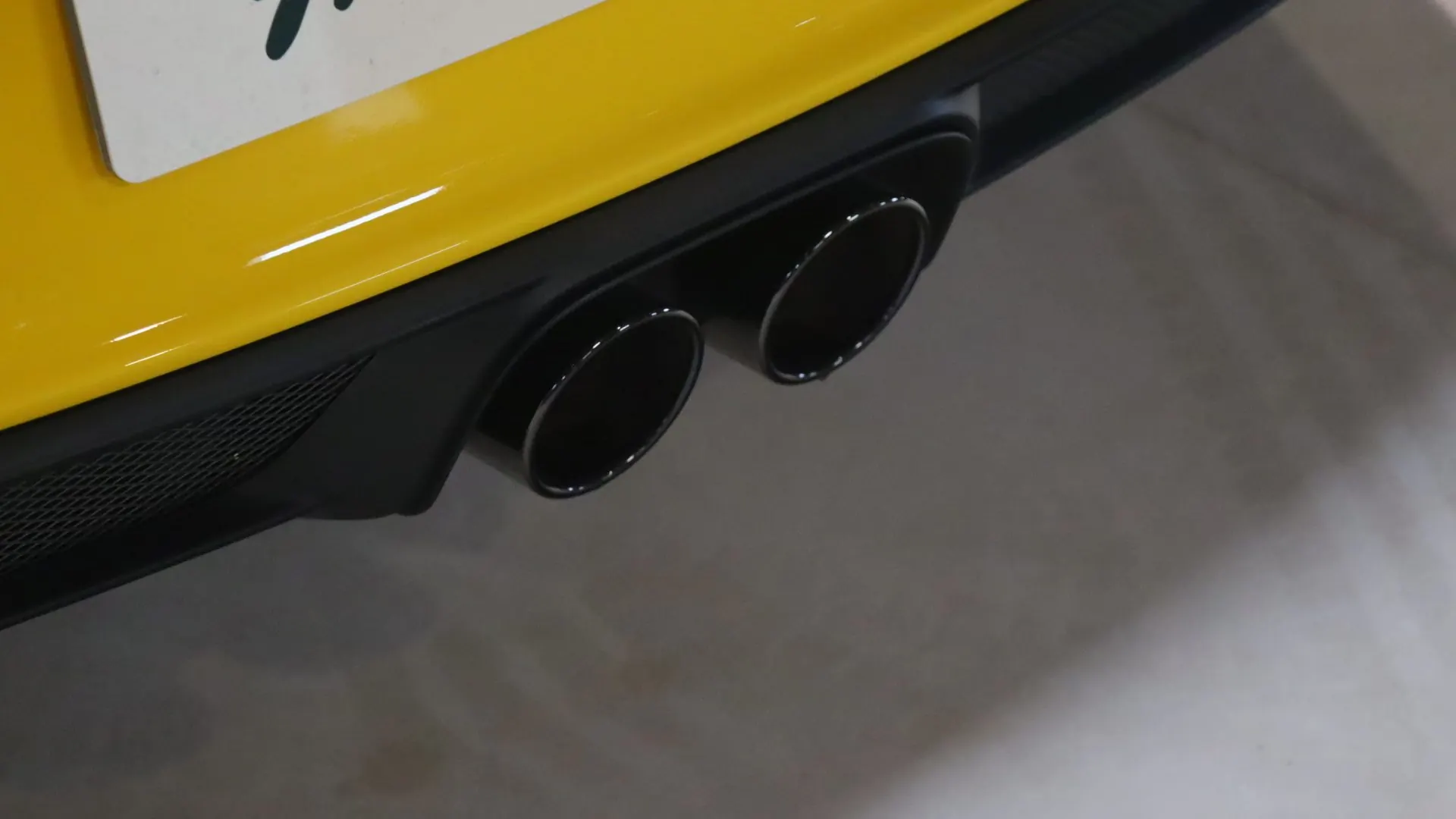 Porsche 911 — photo 45