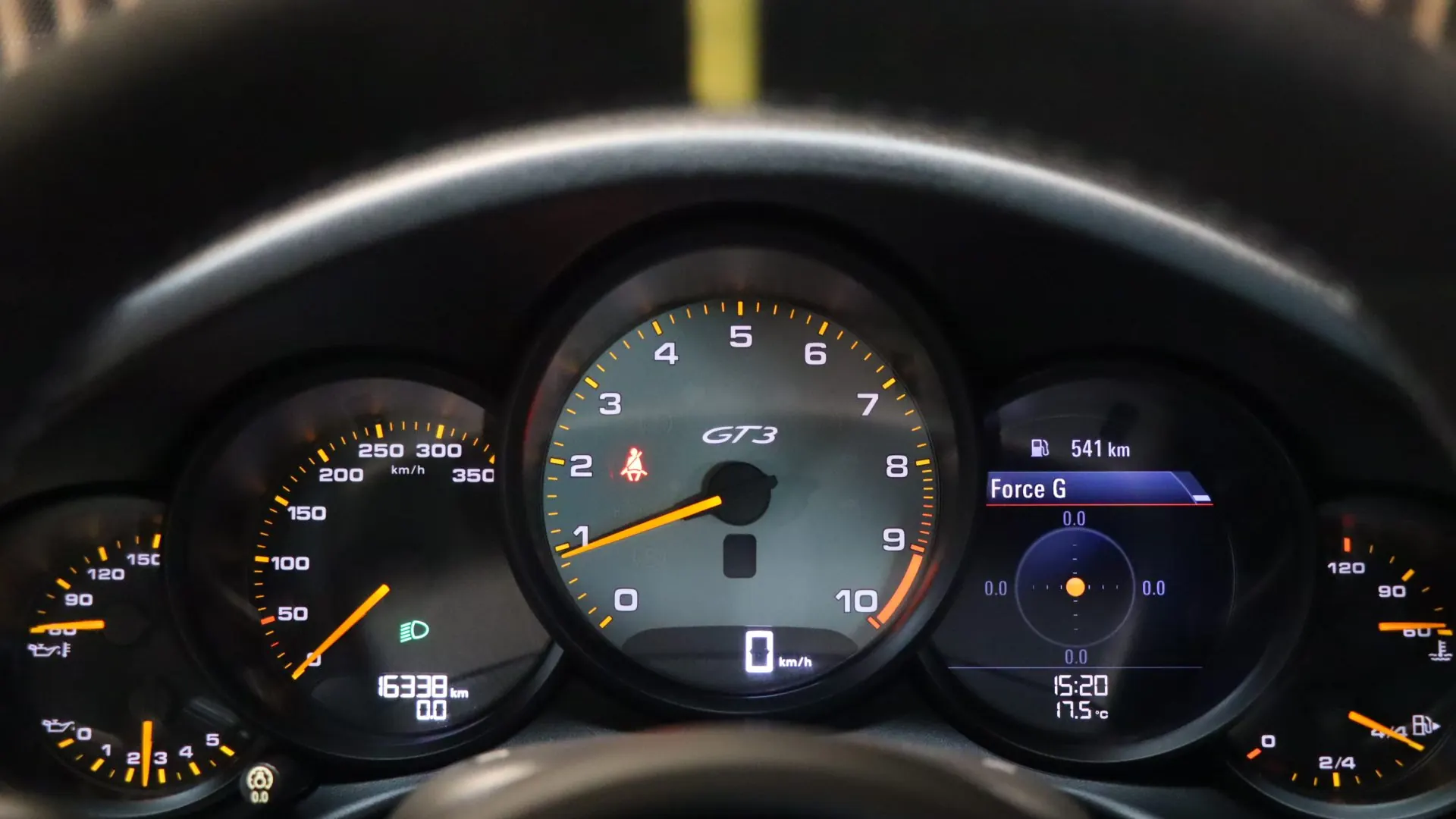 Porsche 911 — photo 22