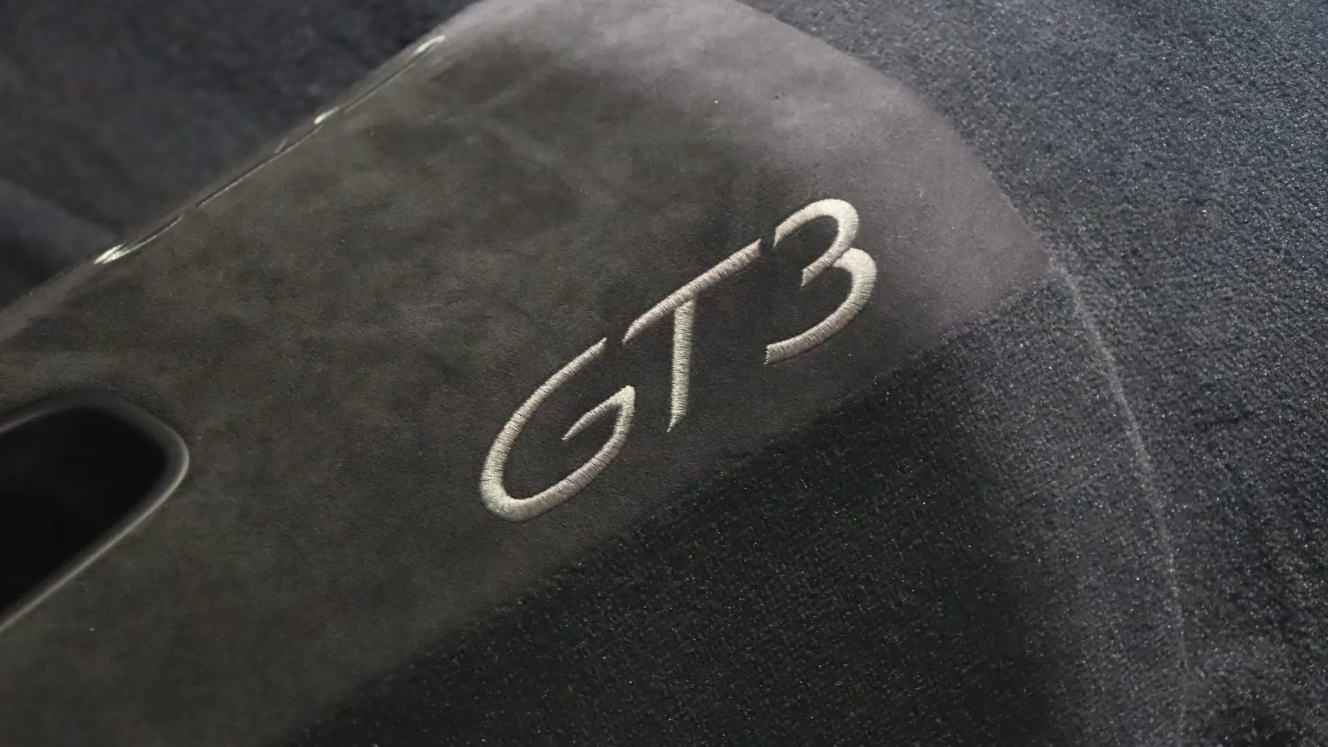 Porsche 911 — photo 31