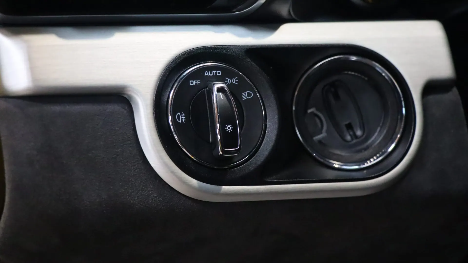 Porsche 911 — photo 17
