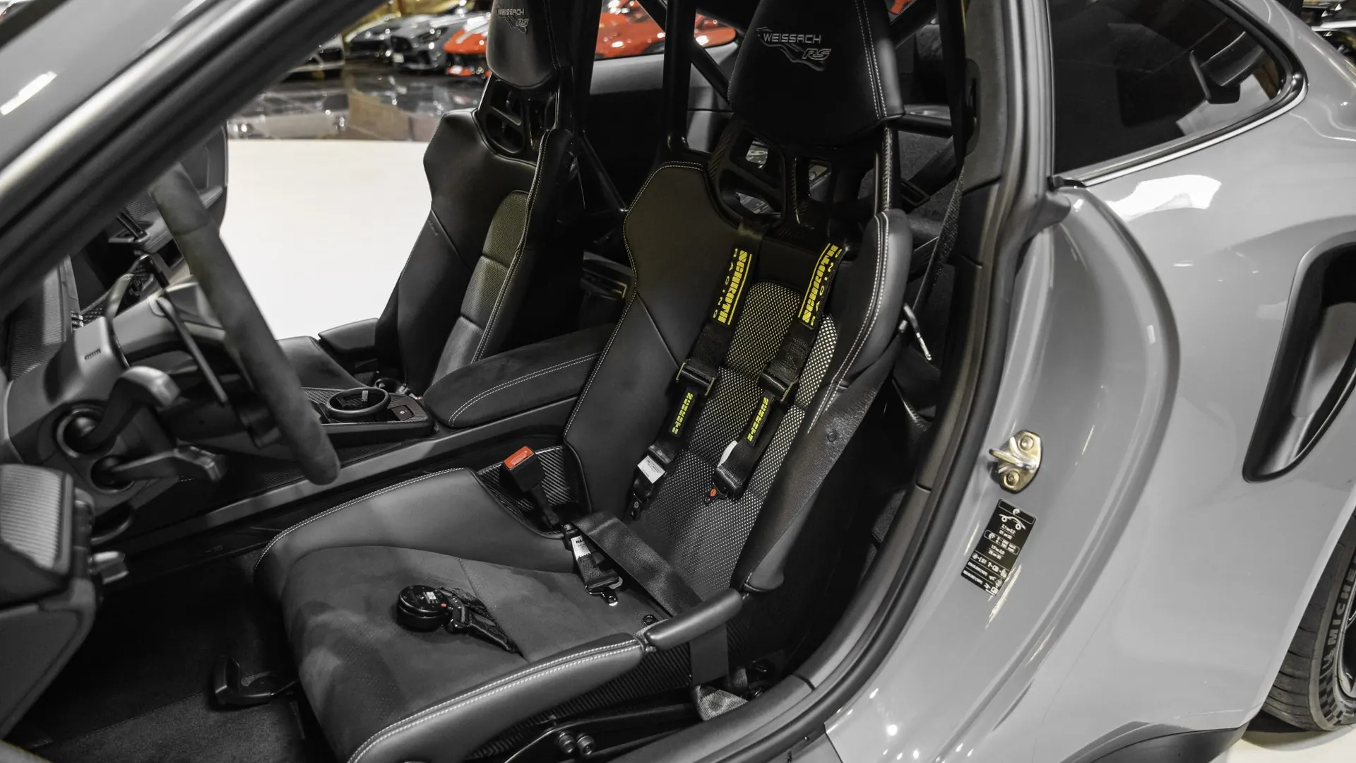 Porsche 911 — photo 20