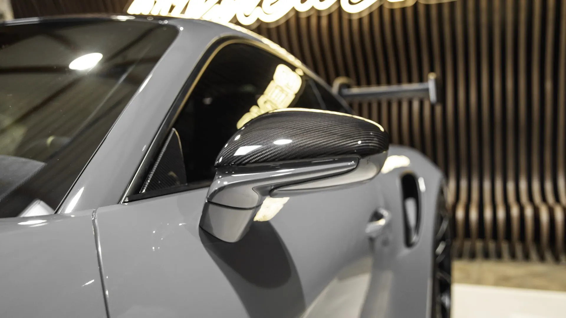 Porsche 911 — photo 42