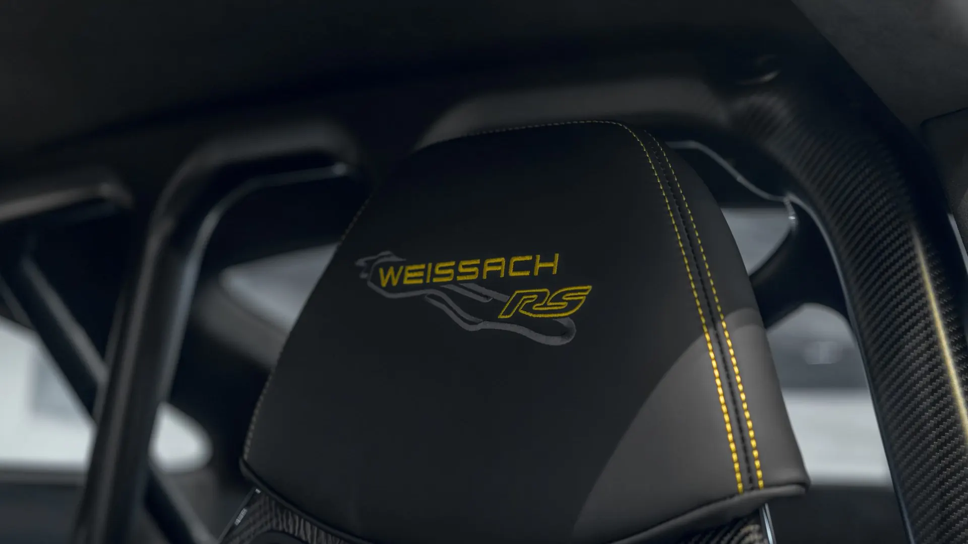 Porsche 911 — photo 26