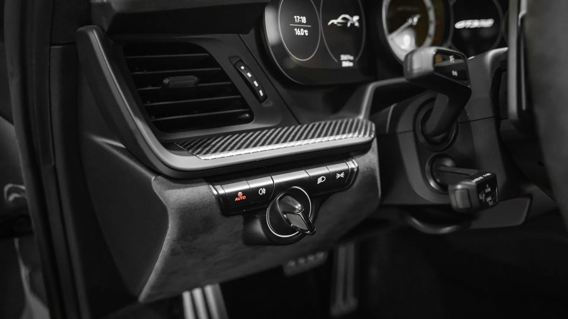 Porsche 911 — photo 12