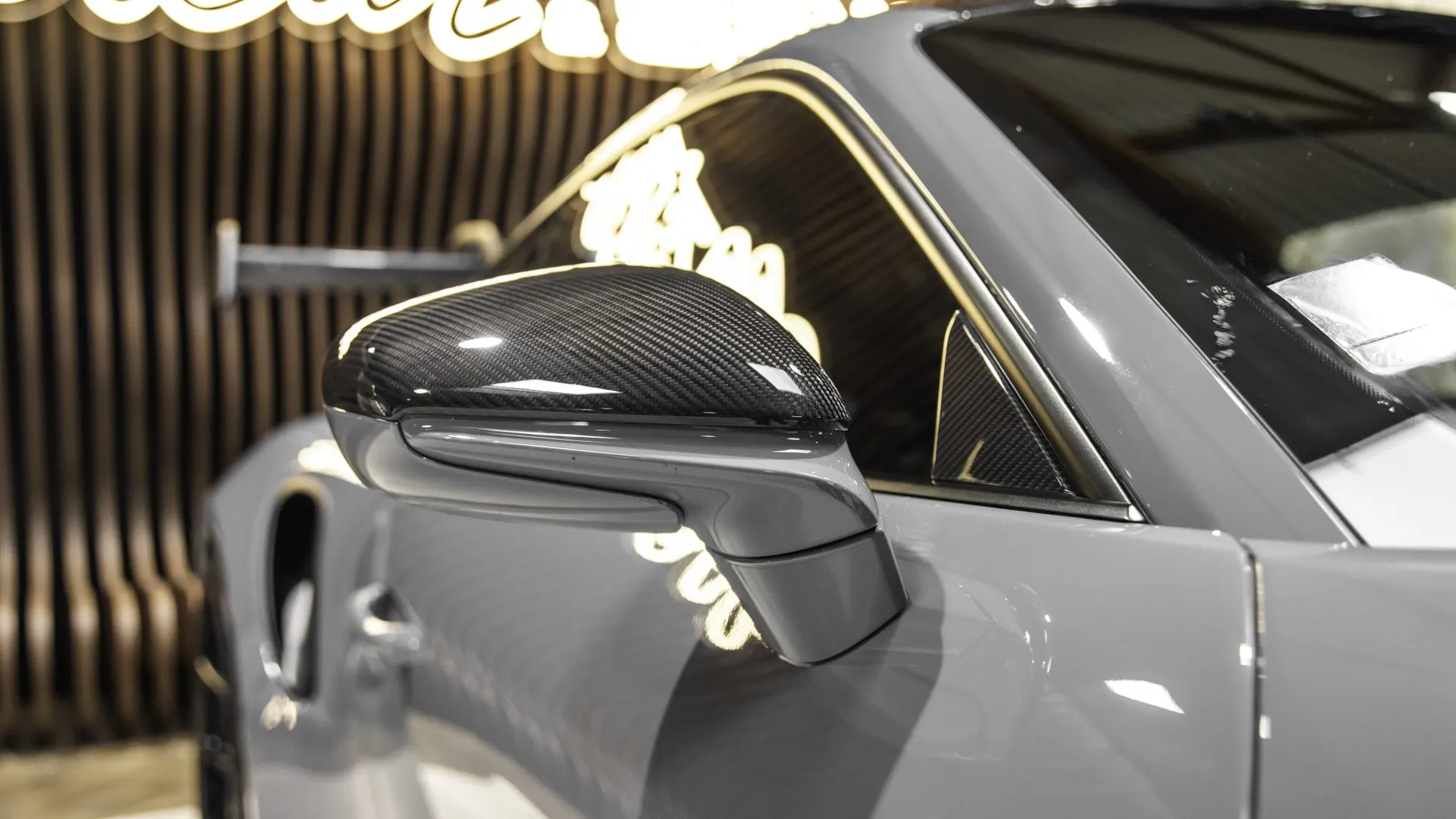 Porsche 911 — photo 41