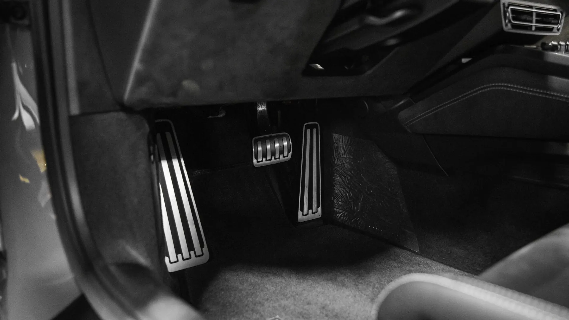 Porsche 911 — photo 13