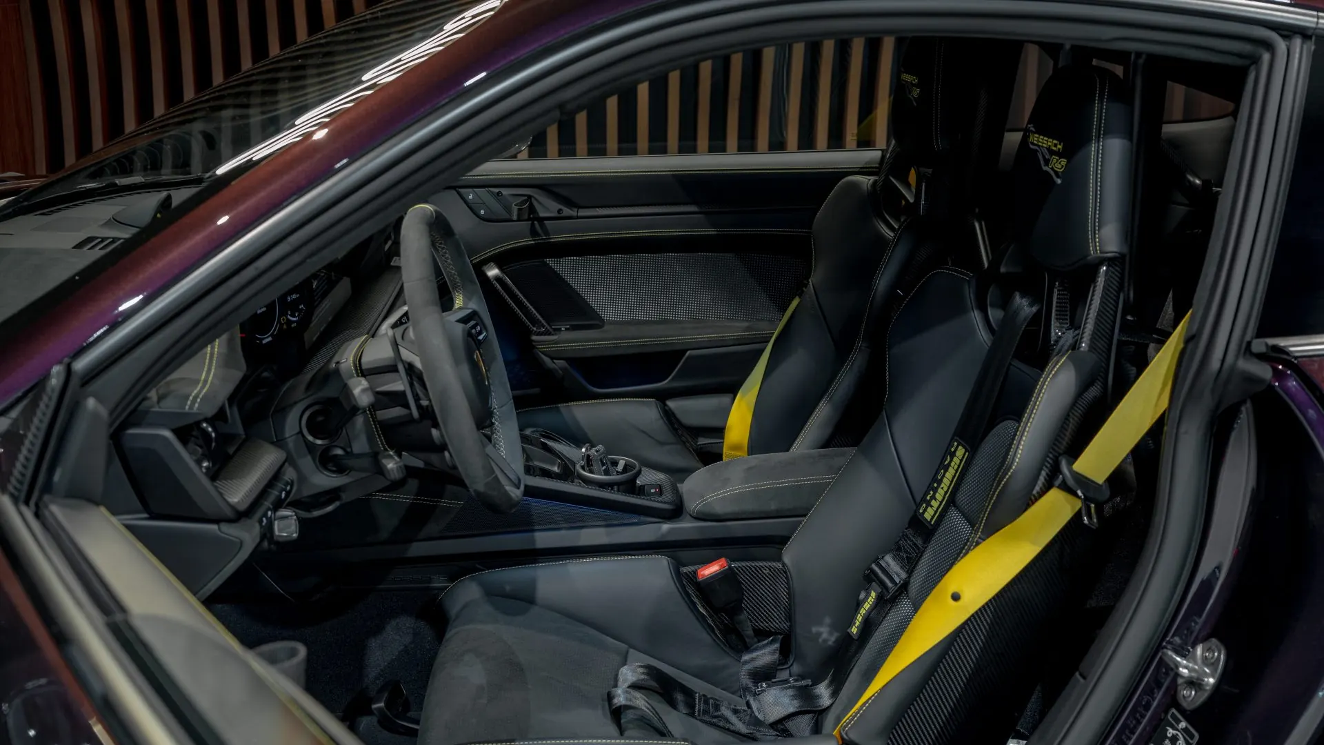 Porsche 911 — photo 8