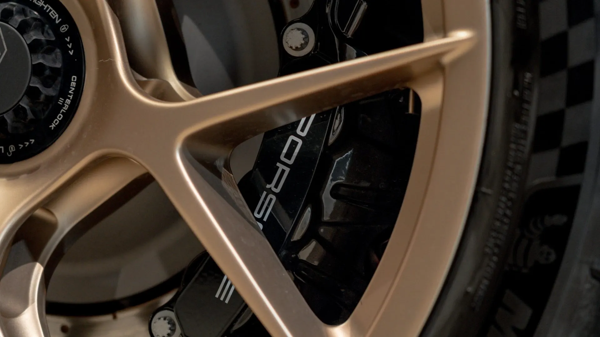 Porsche 911 — photo 40