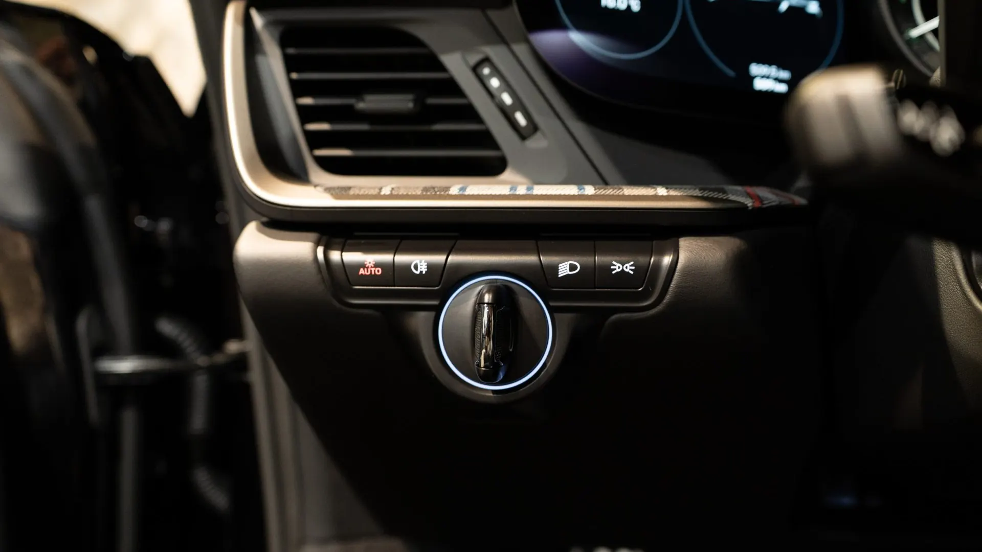 Porsche 911 — photo 12