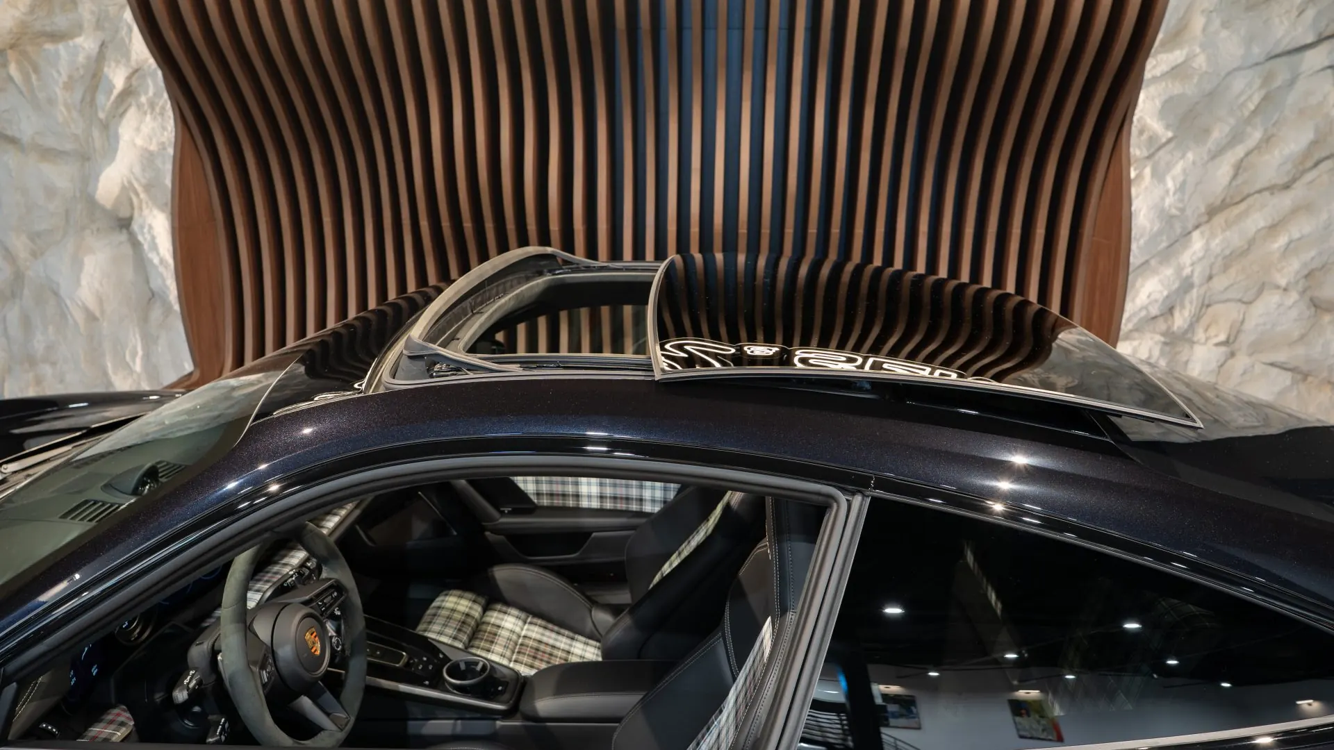 Porsche 911 — photo 40