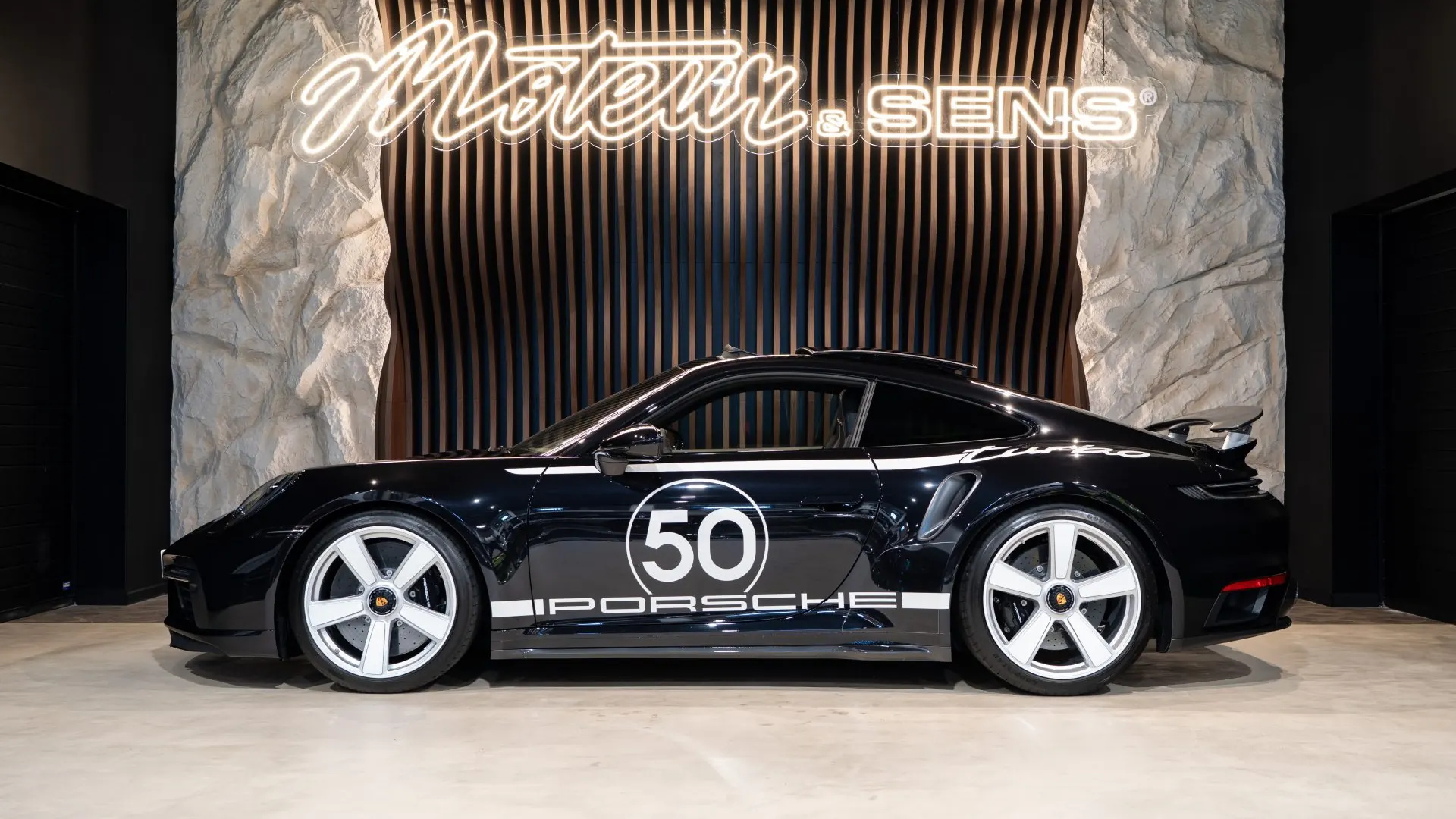 Porsche 911 — photo 5
