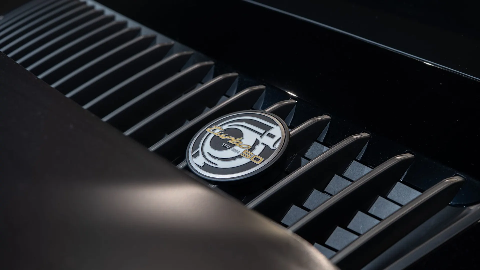 Porsche 911 — photo 41