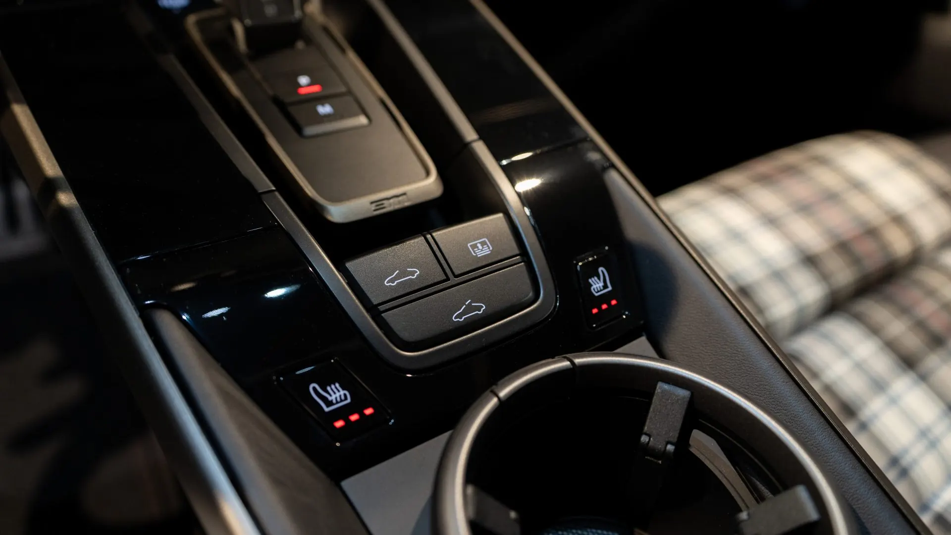 Porsche 911 — photo 19