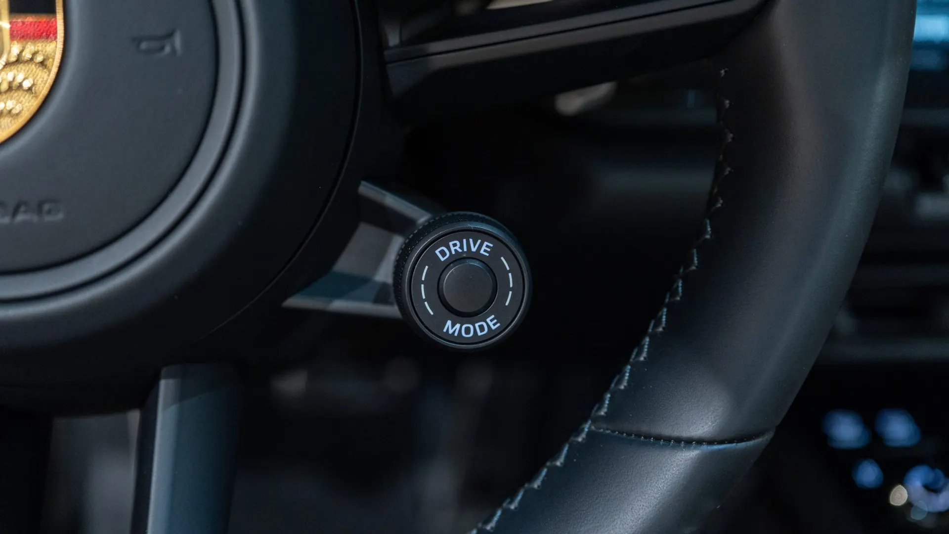 Porsche 911 — photo 19