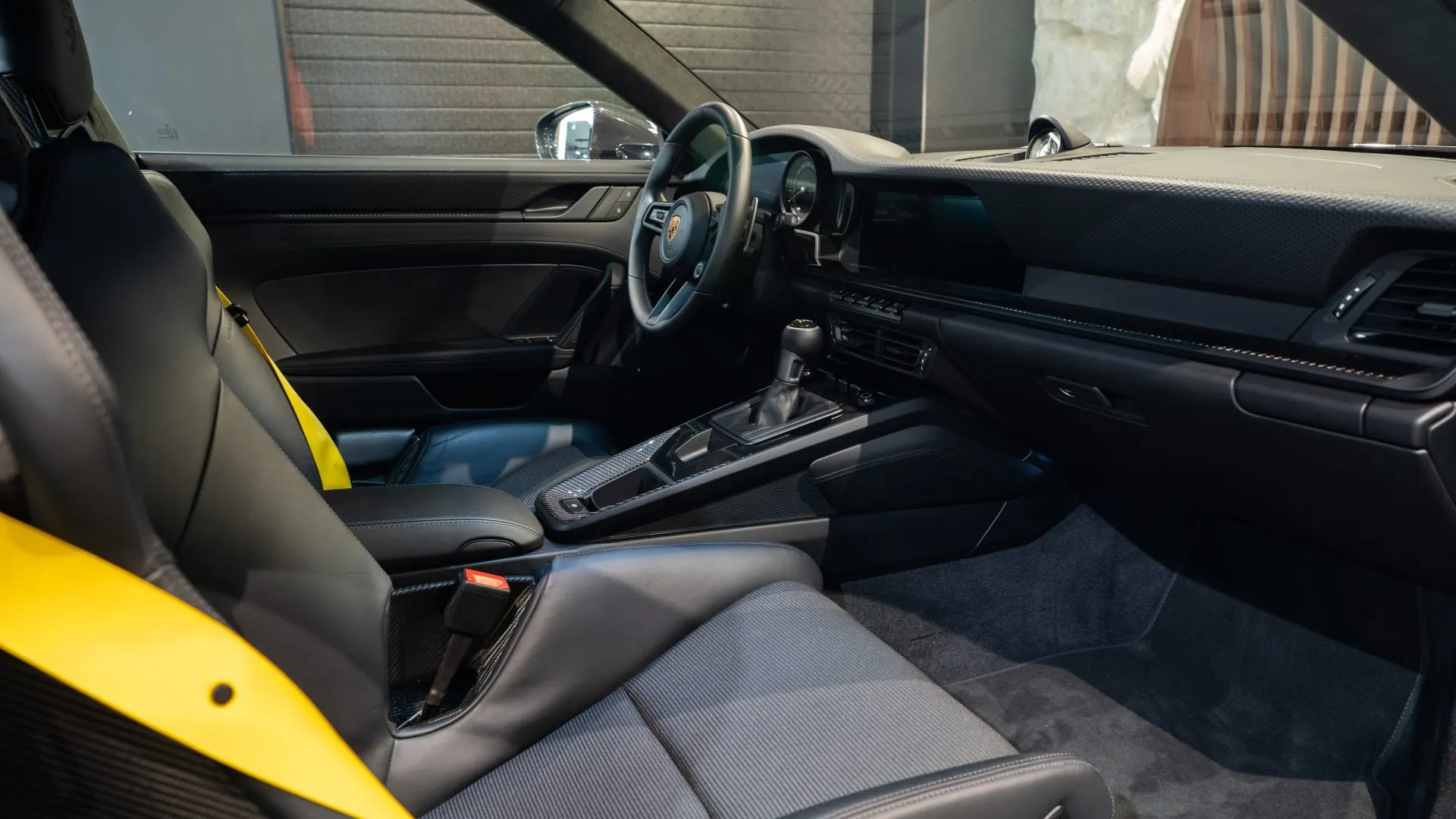 Porsche 911 — photo 14