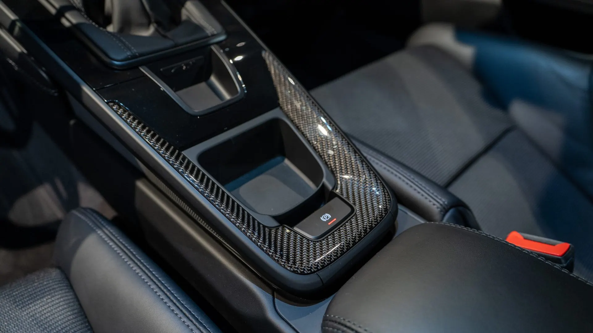 Porsche 911 — photo 24