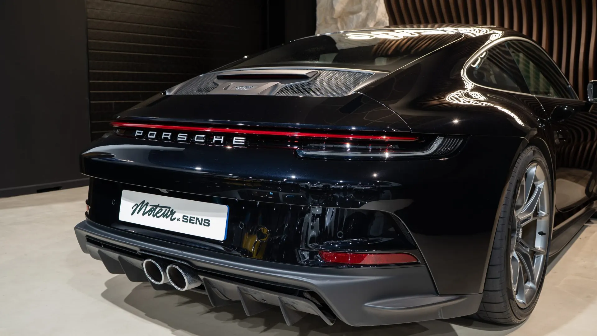 Porsche 911 — photo 45