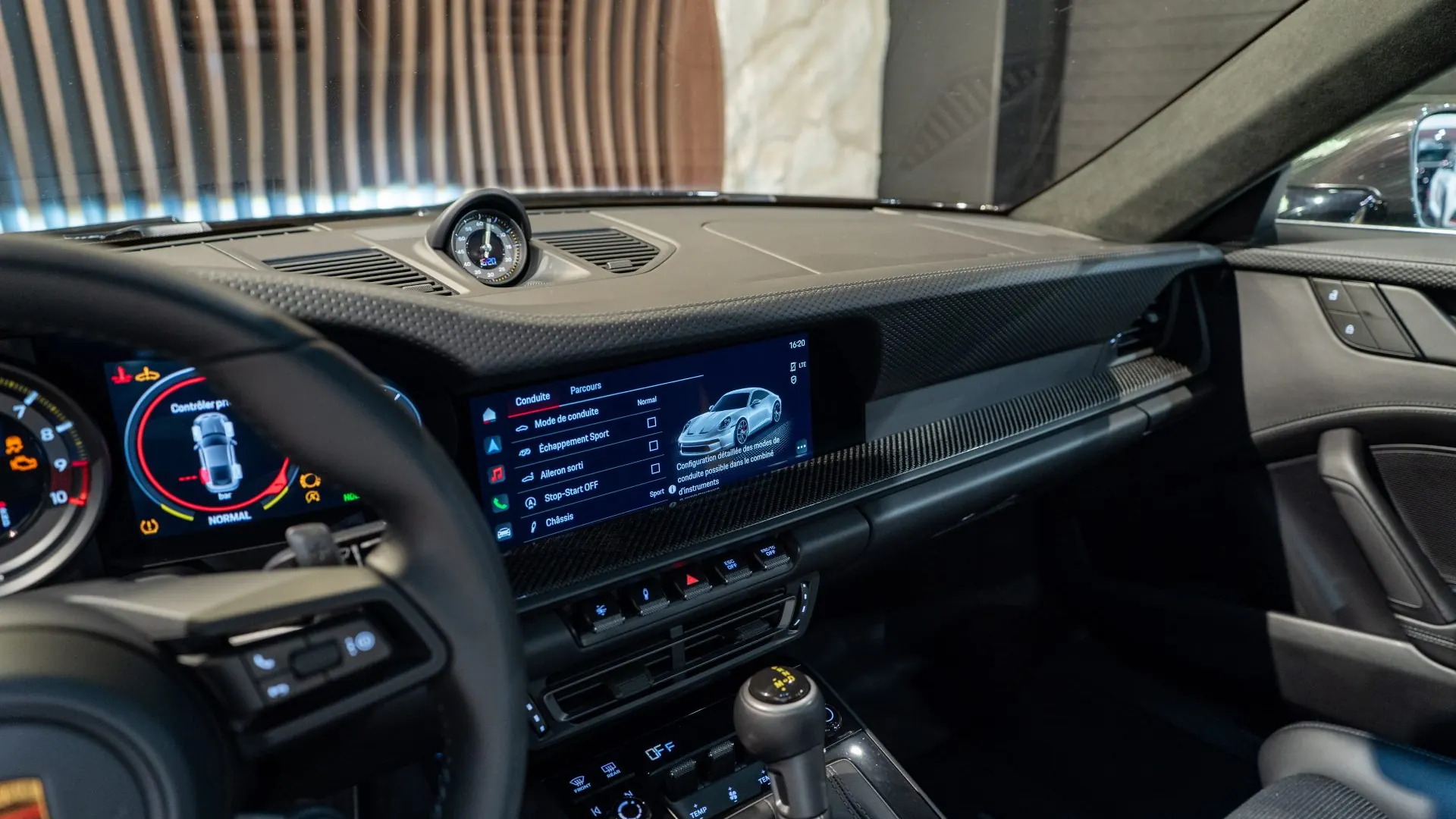 Porsche 911 — photo 29
