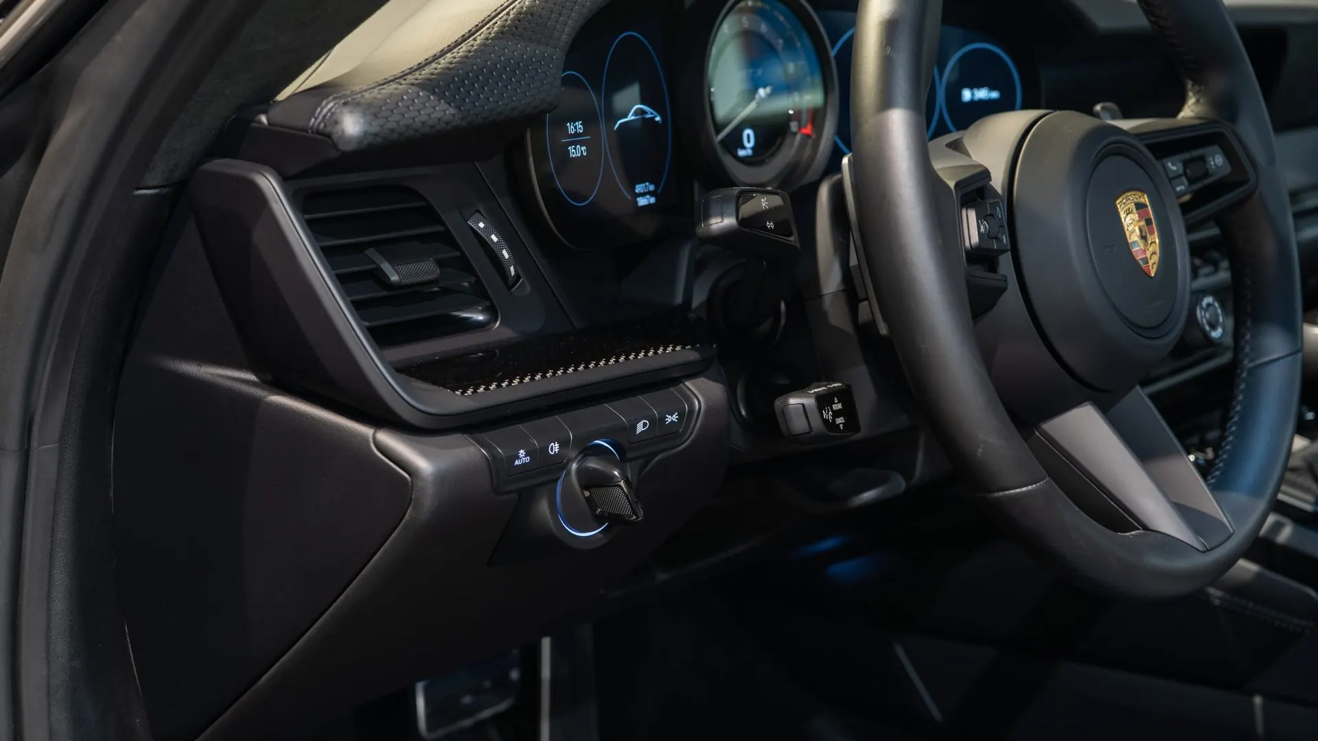 Porsche 911 — photo 16