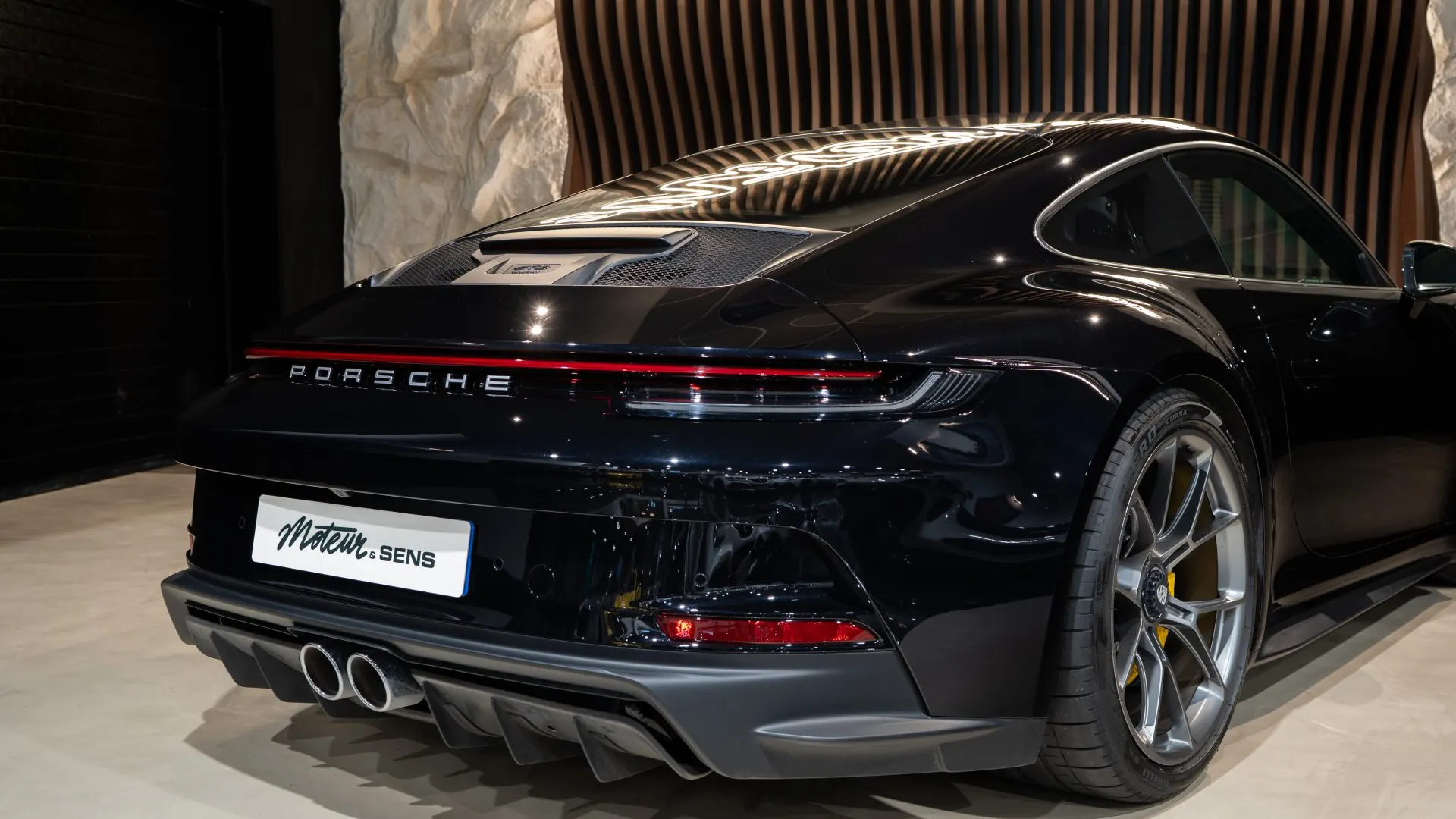 Porsche 911 — photo 49