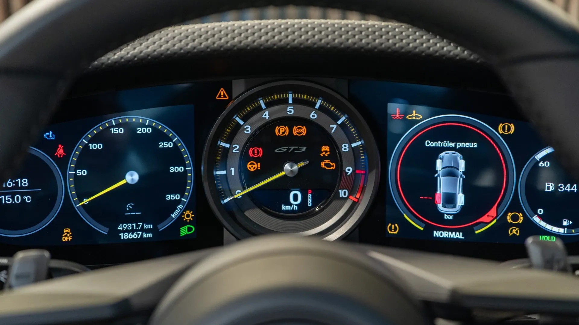 Porsche 911 — photo 18