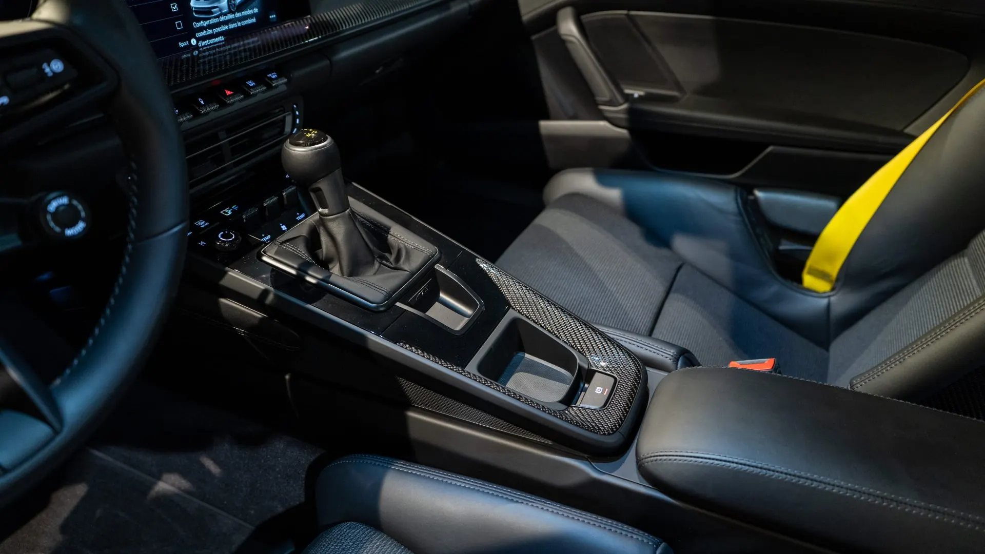 Porsche 911 — photo 33