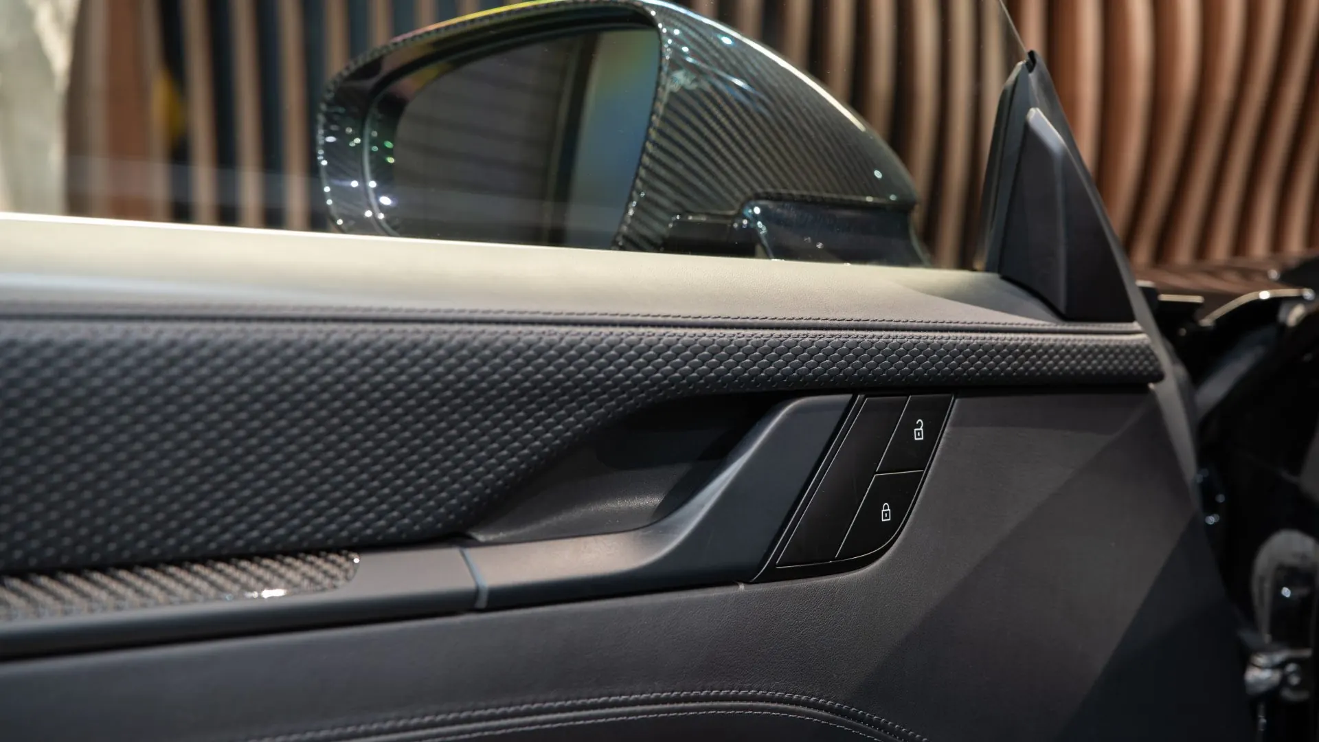 Porsche 911 — photo 15