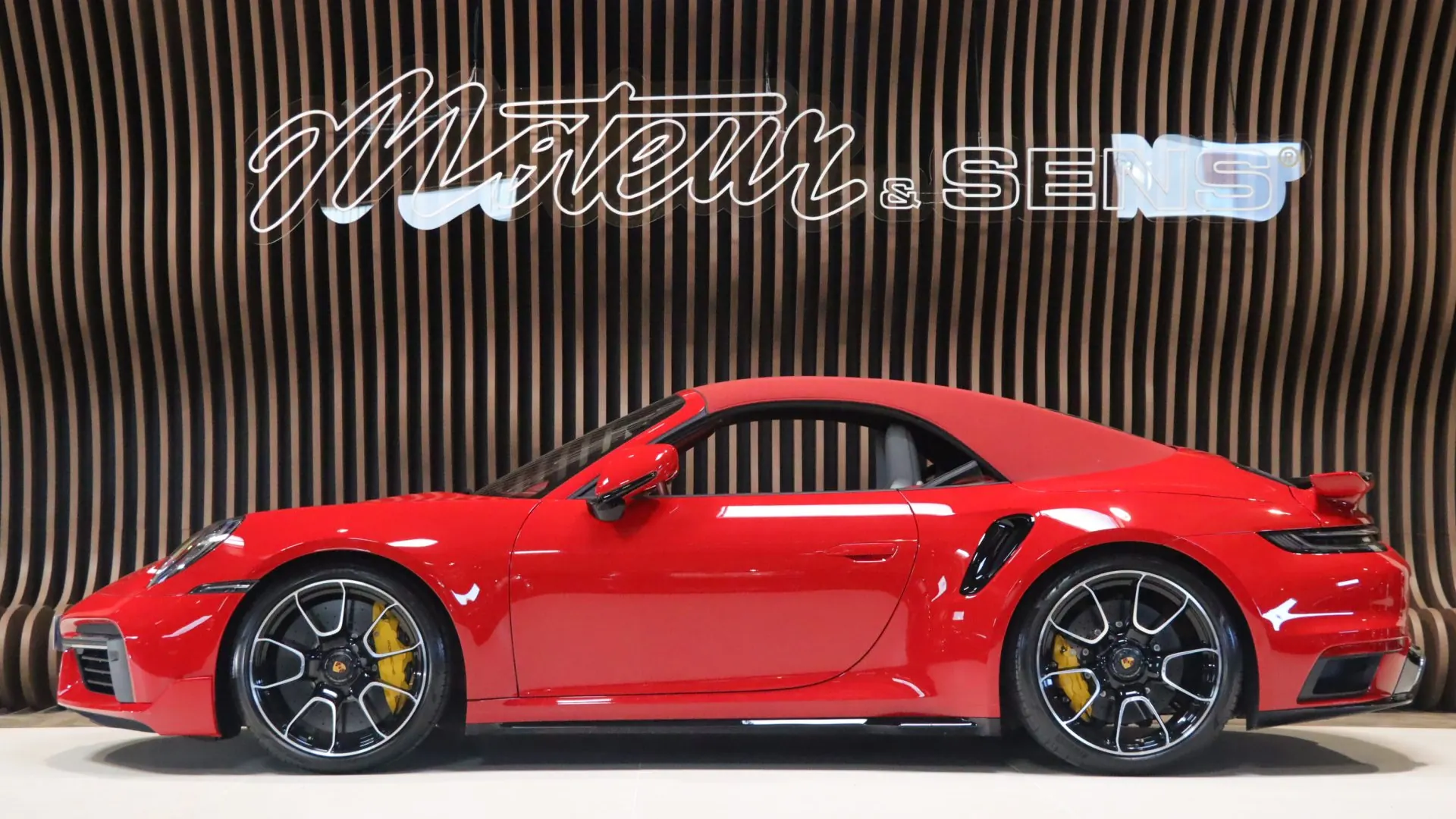 Porsche 911 — photo 6