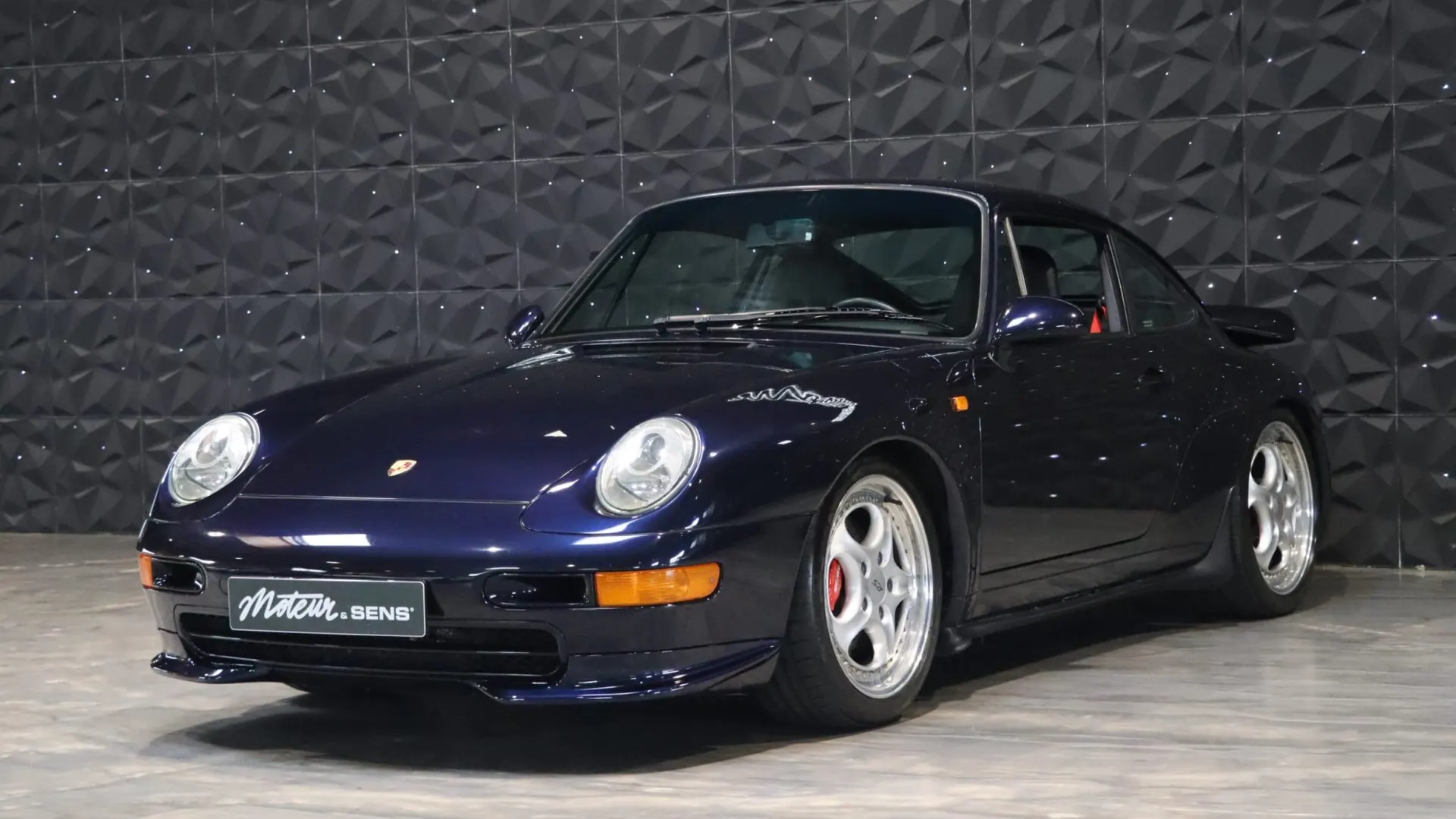 Porsche 911 — photo 33