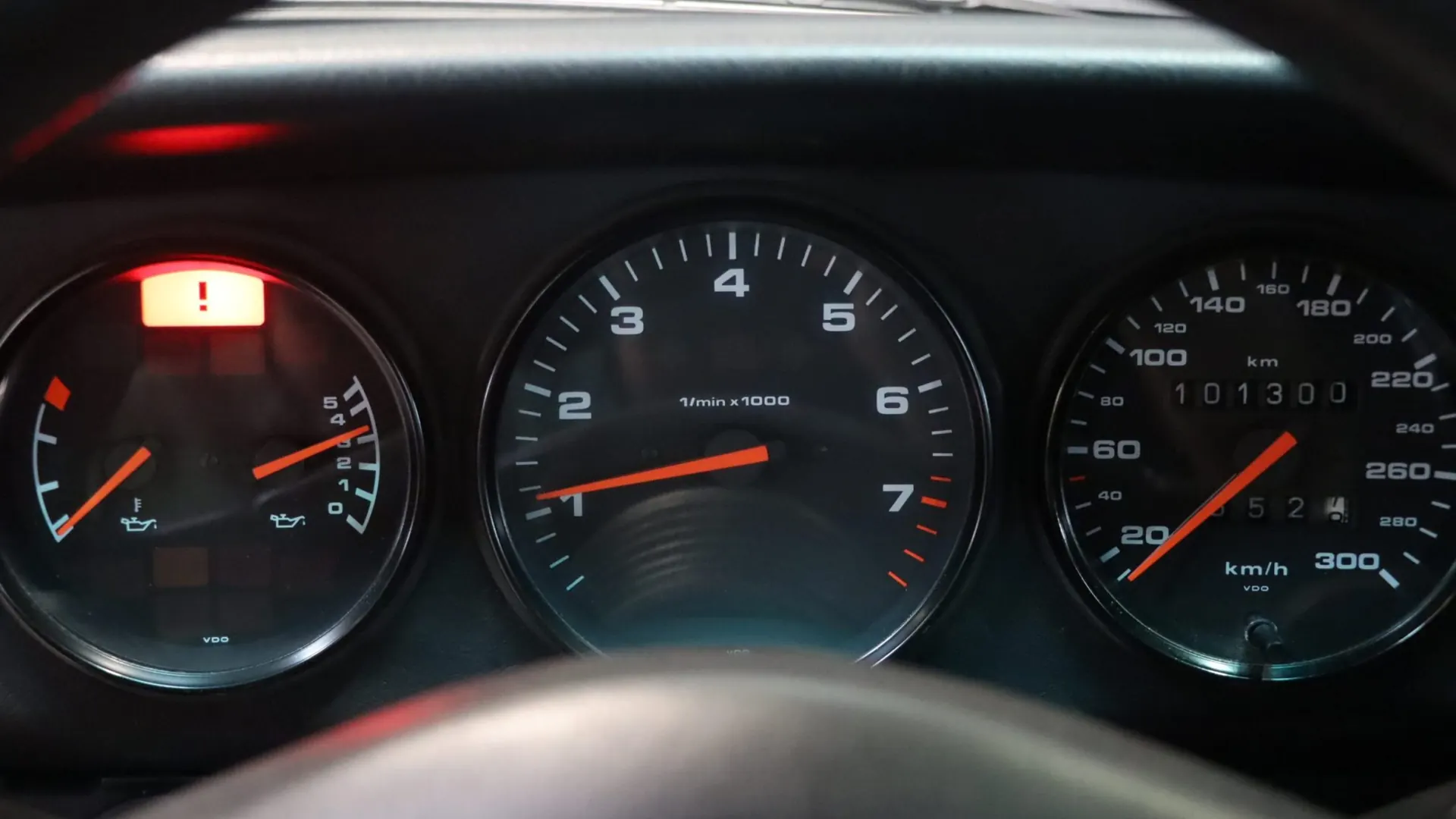 Porsche 911 — photo 15