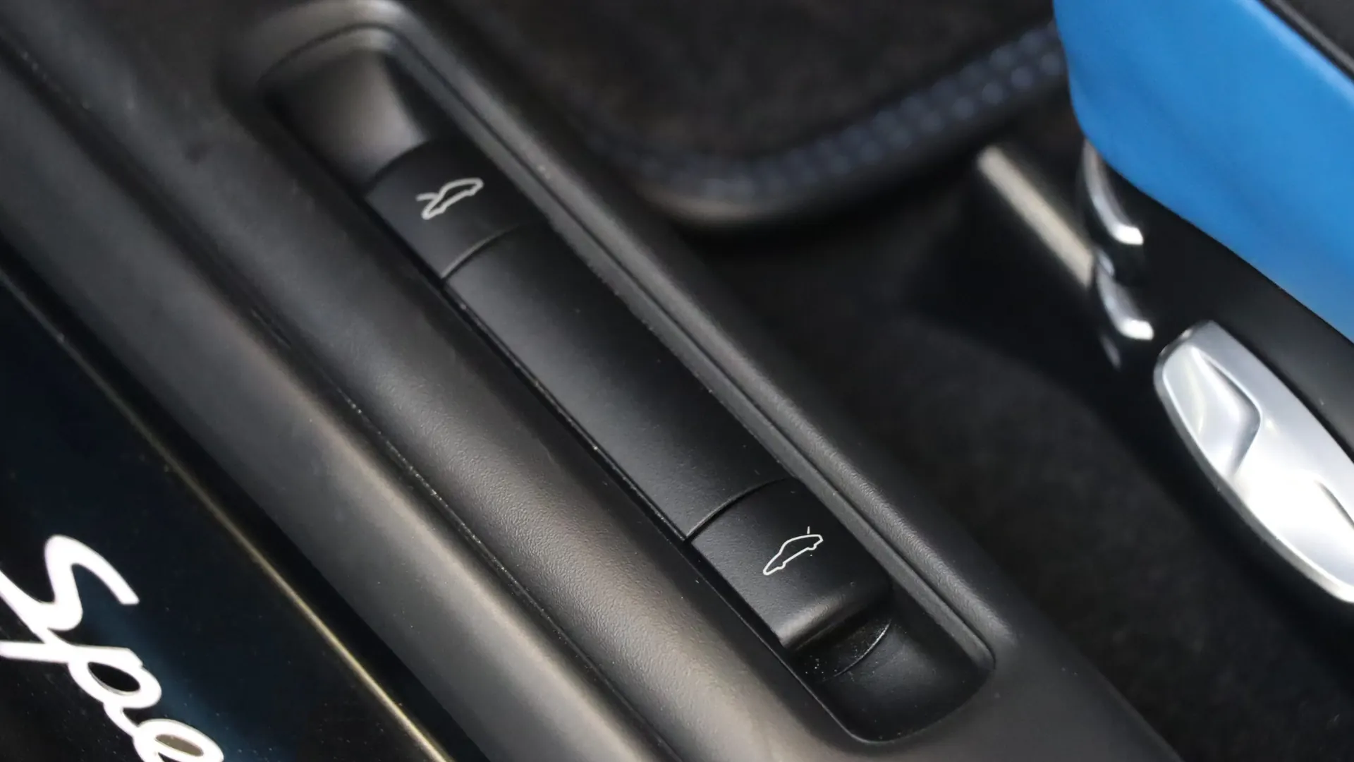 Porsche 911 — photo 10