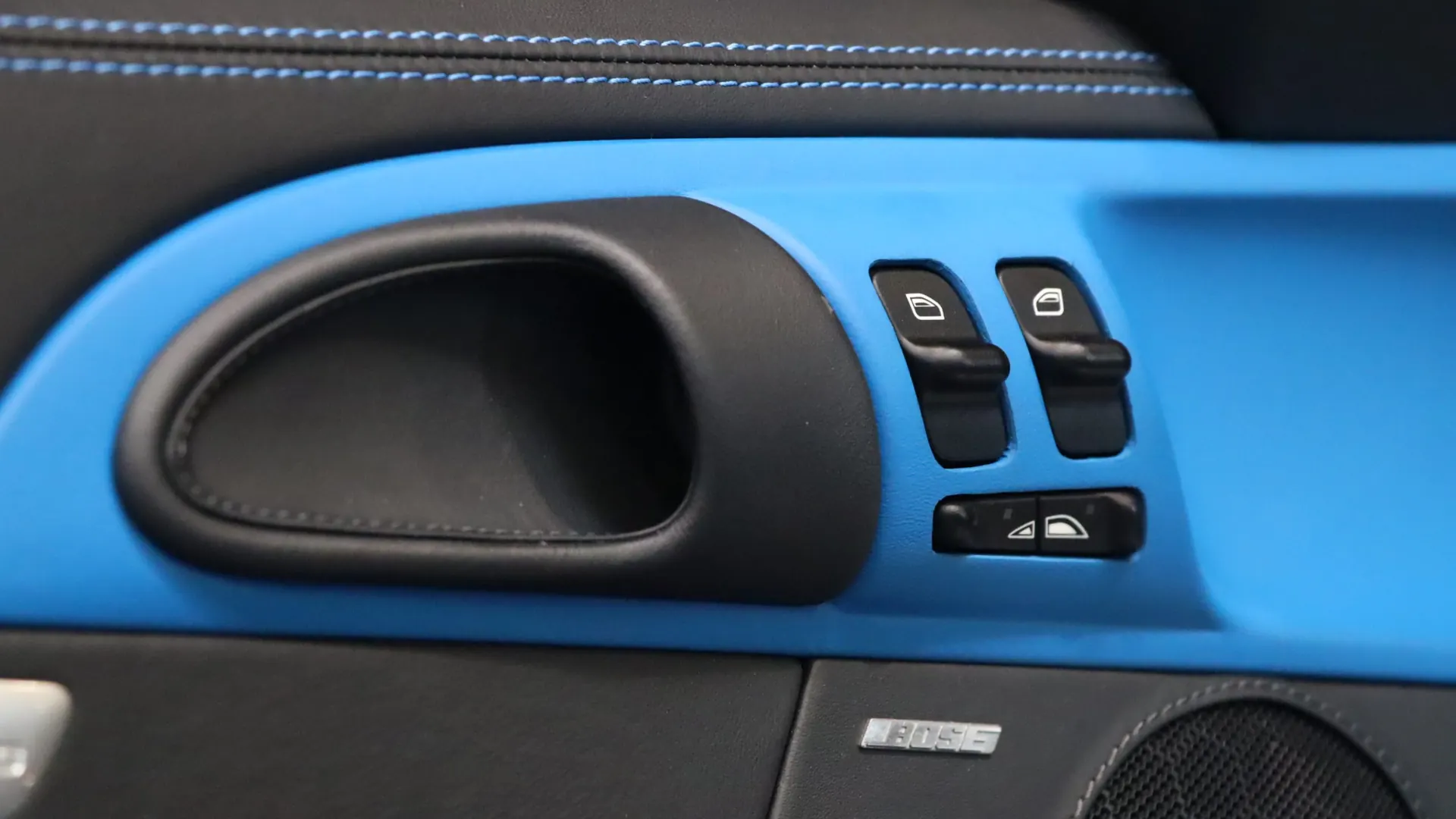 Porsche 911 — photo 6