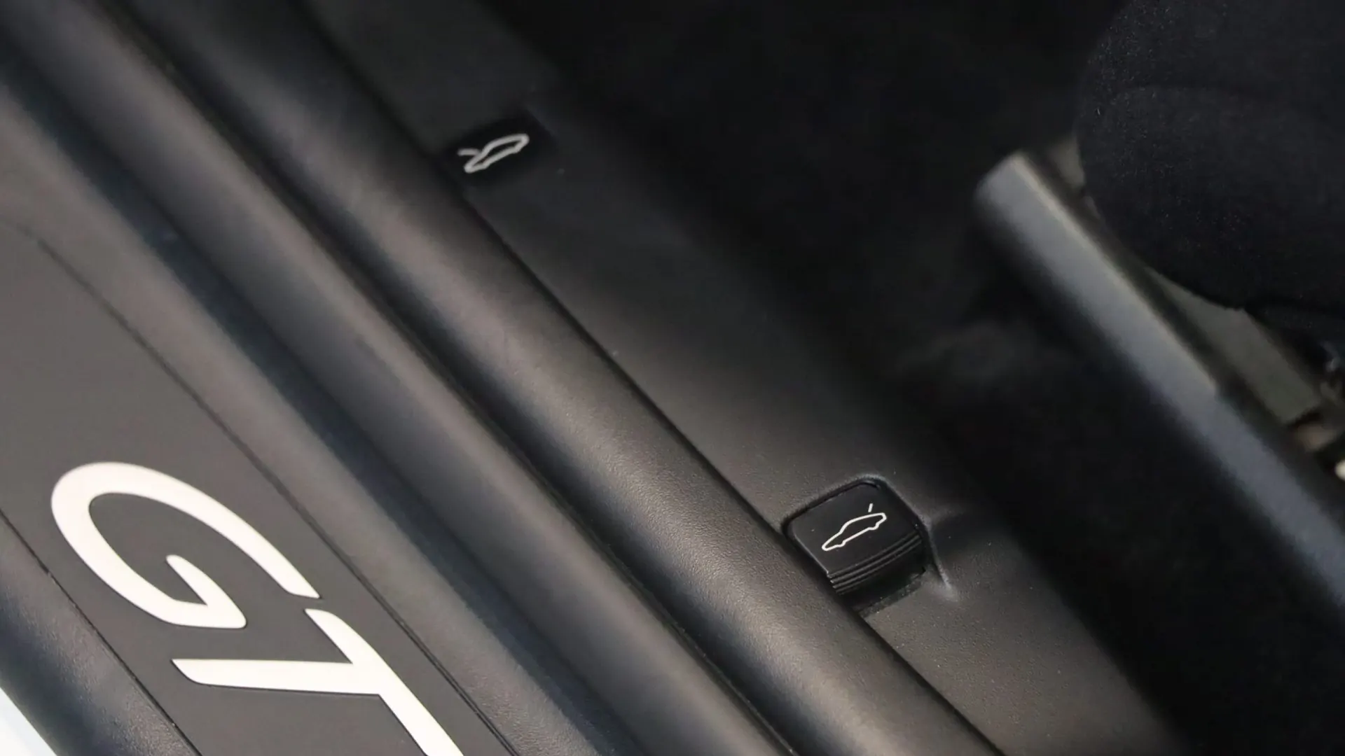 Porsche 996 — photo 13