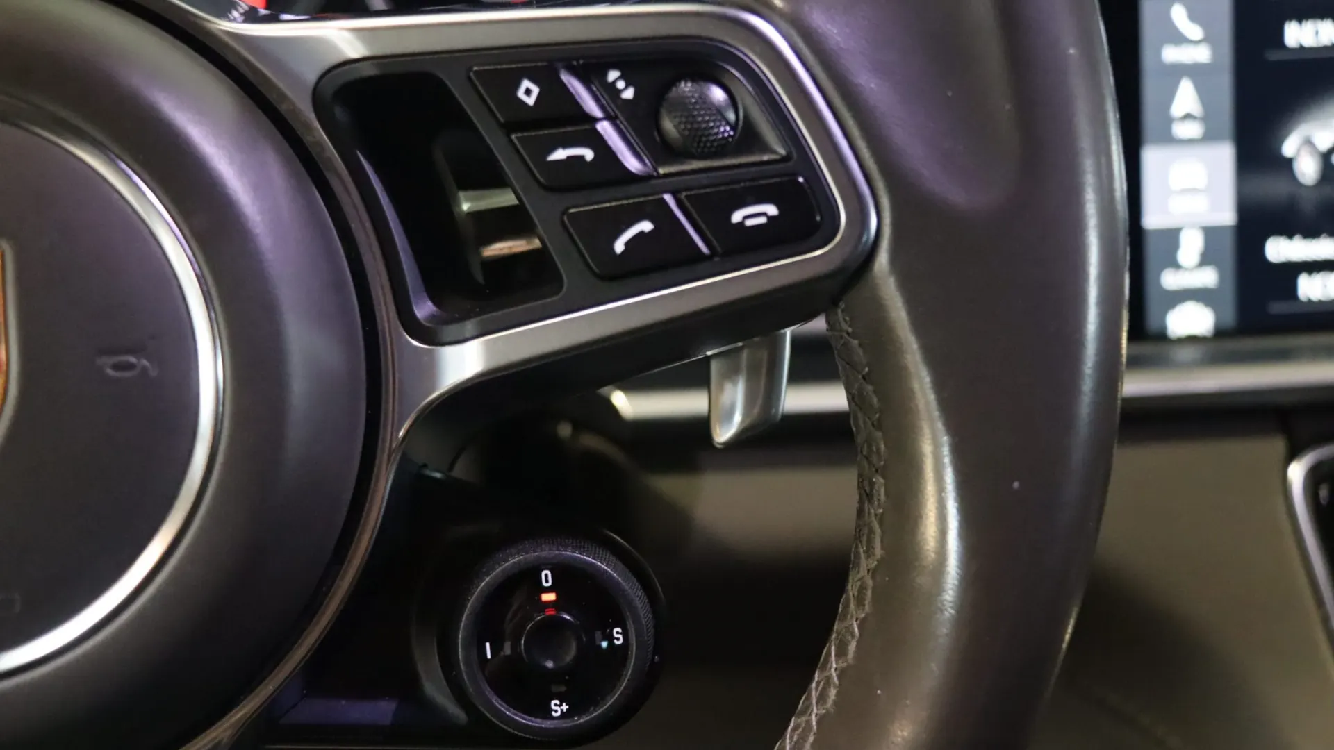 Porsche PANAMERA — photo 22