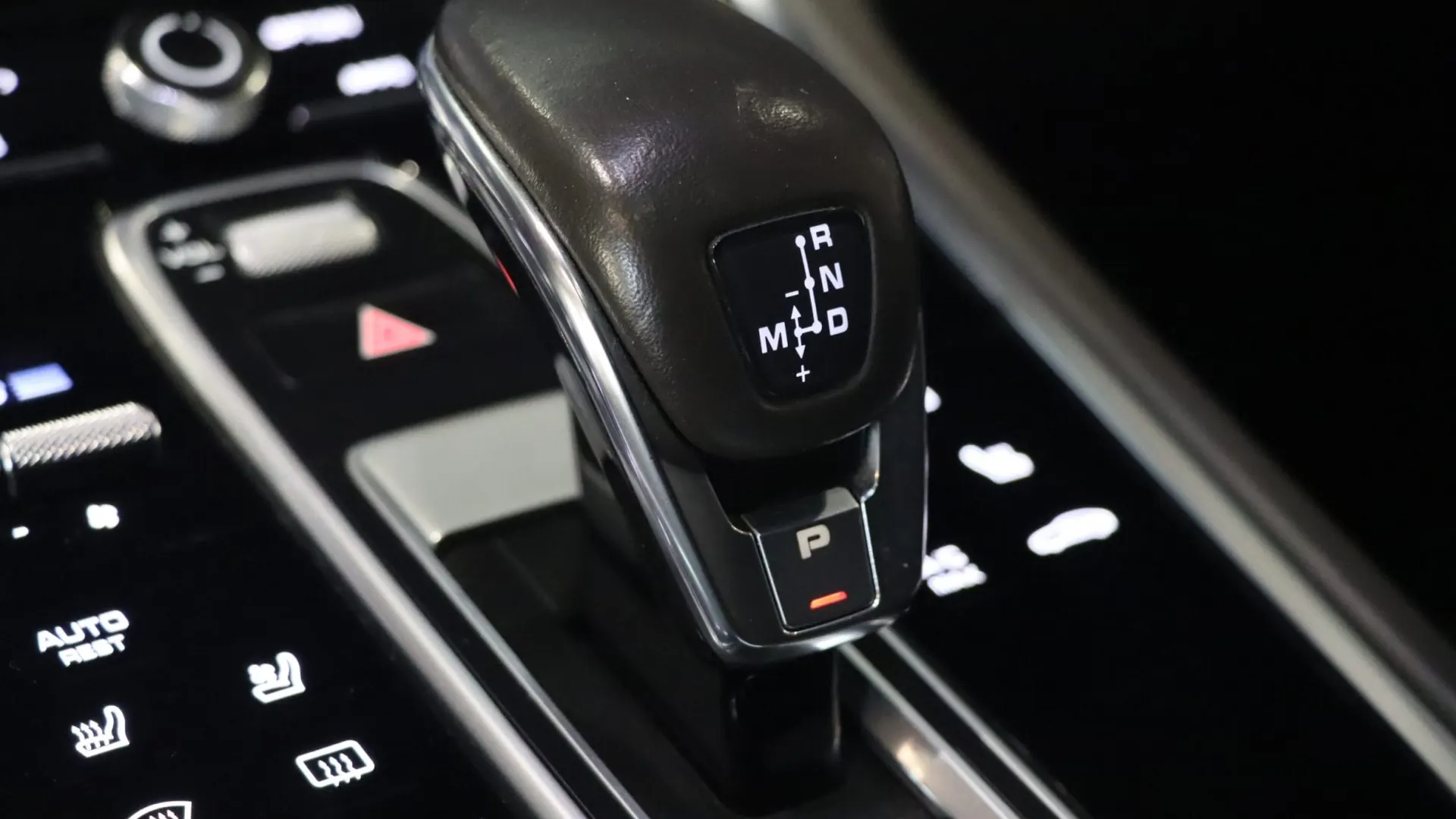Porsche PANAMERA — photo 32