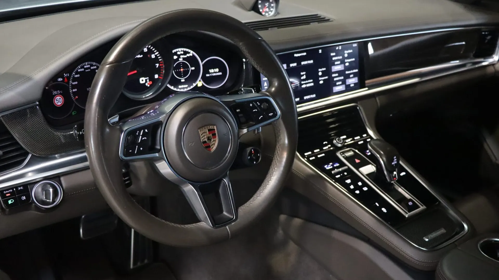 Porsche PANAMERA — photo 18