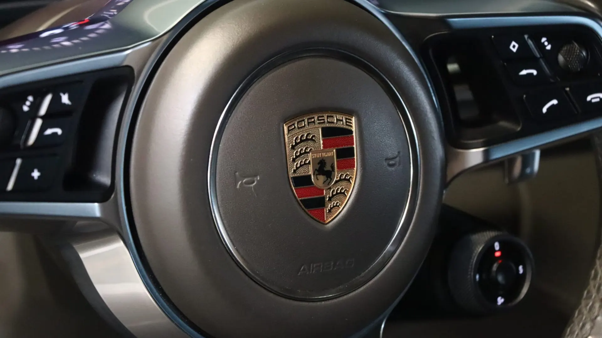 Porsche PANAMERA — photo 25