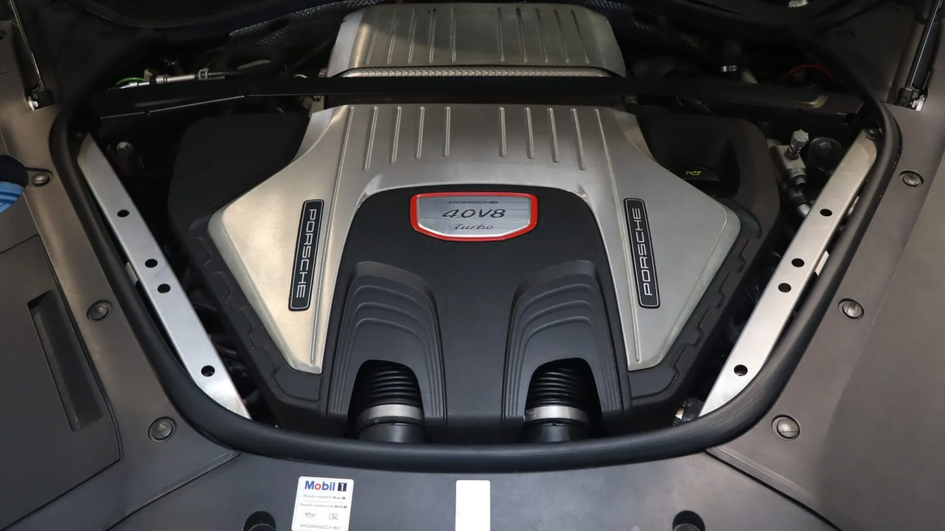 Porsche PANAMERA — photo 48
