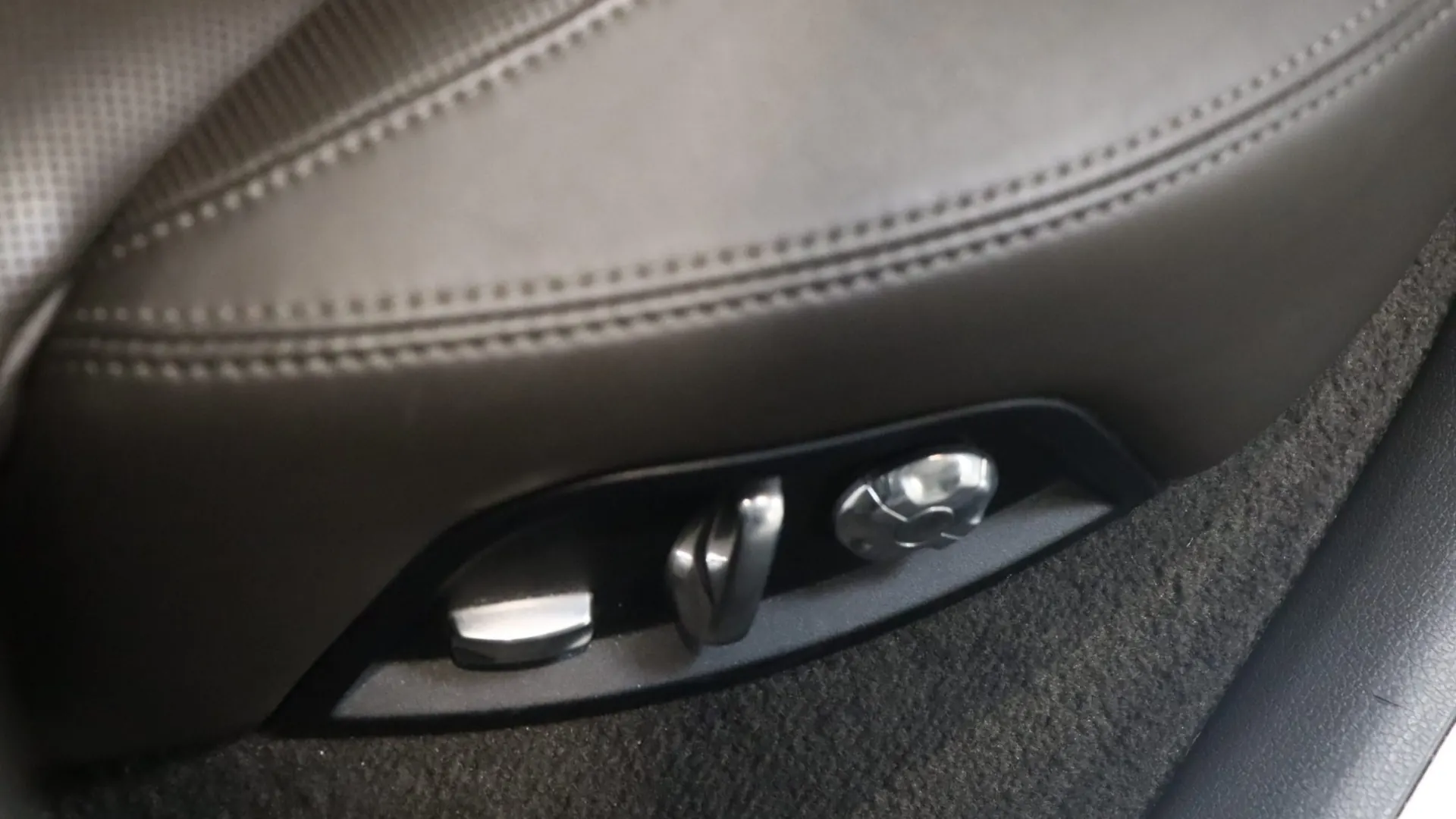 Porsche PANAMERA — photo 42