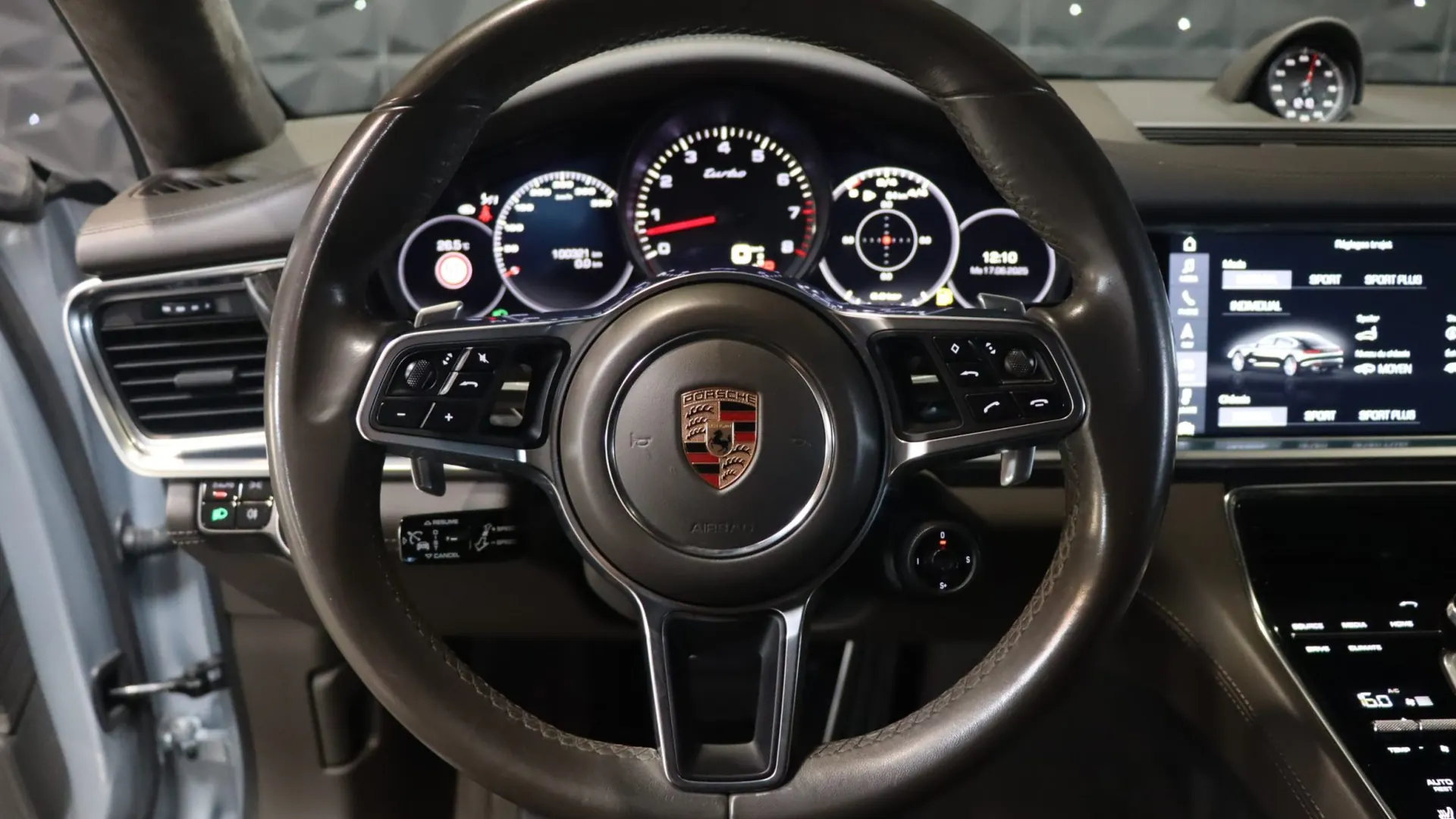 Porsche PANAMERA — photo 10