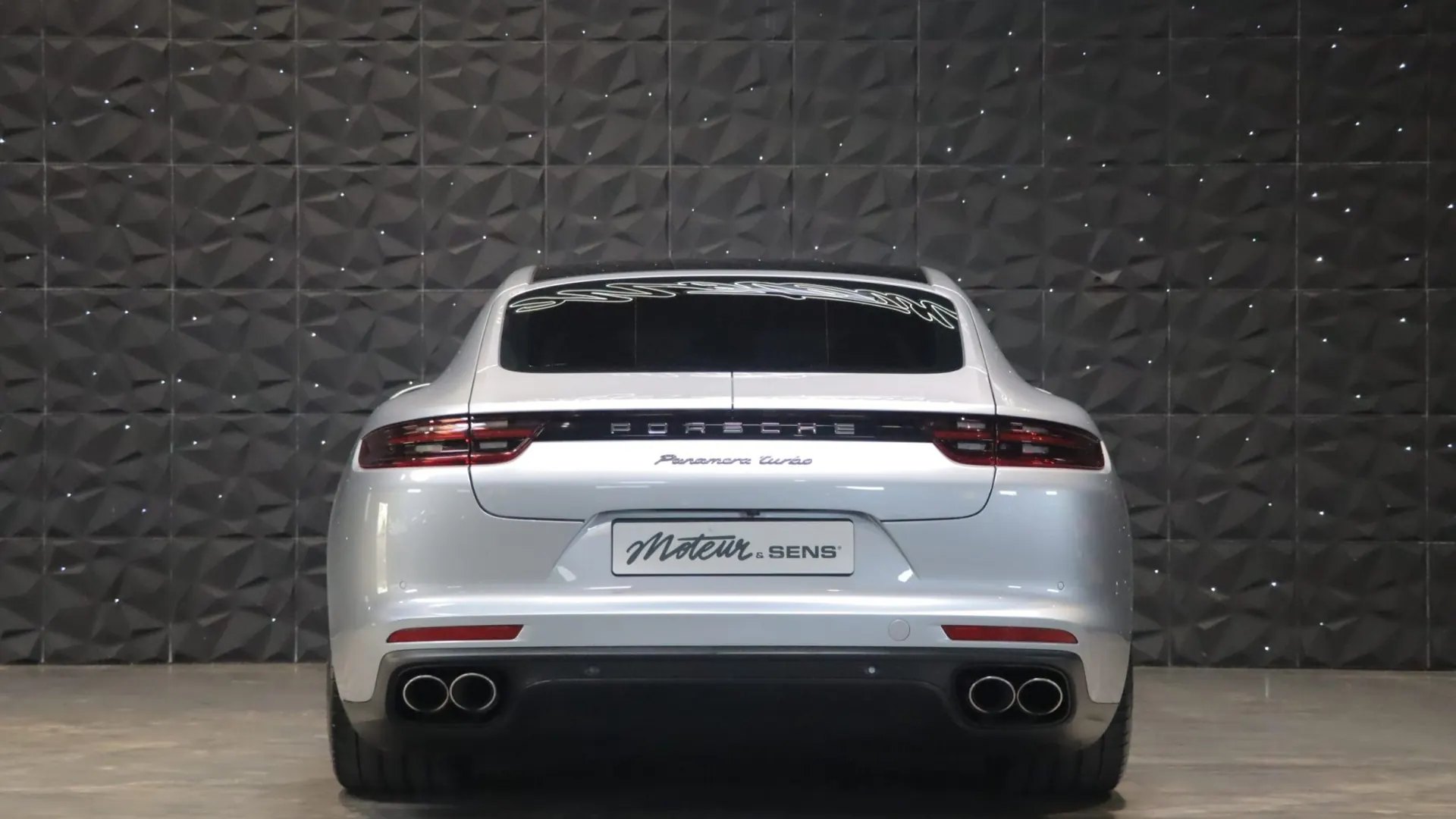 Porsche PANAMERA — photo 4
