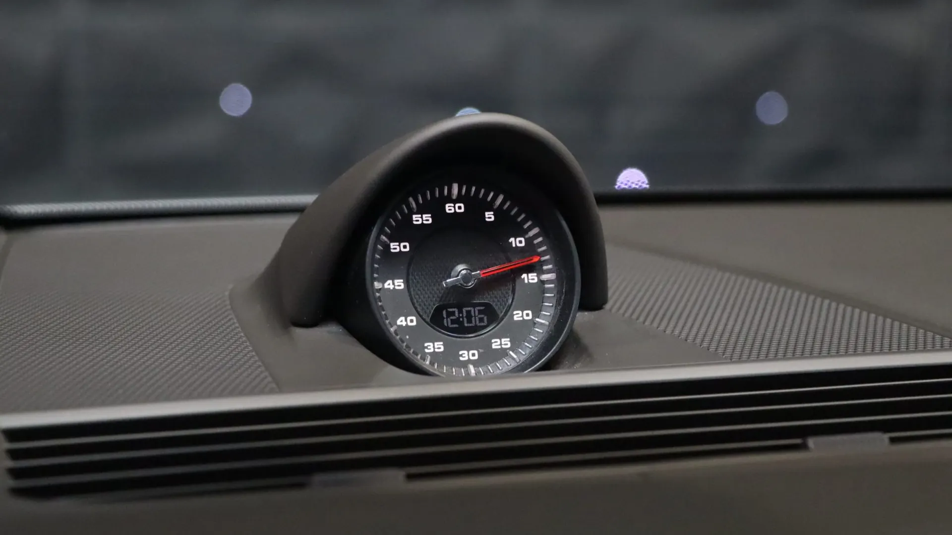 Porsche PANAMERA — photo 28