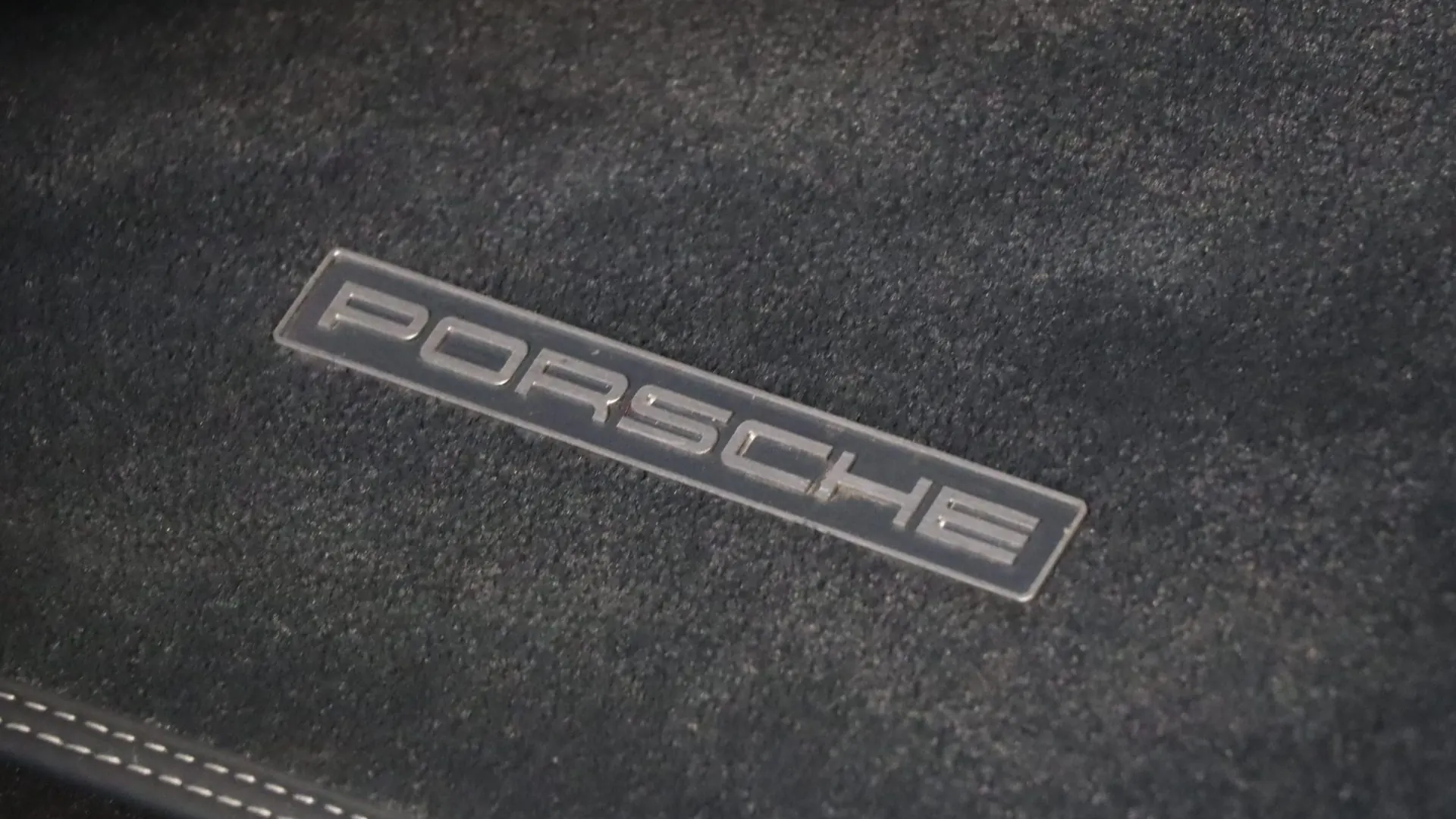Porsche PORSCHE — photo 17