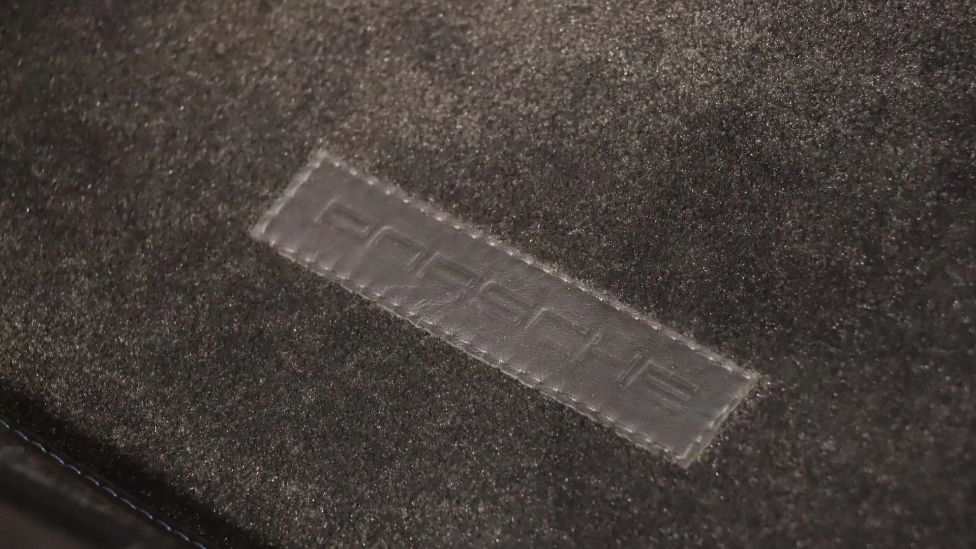 Porsche PORSCHE — photo 18