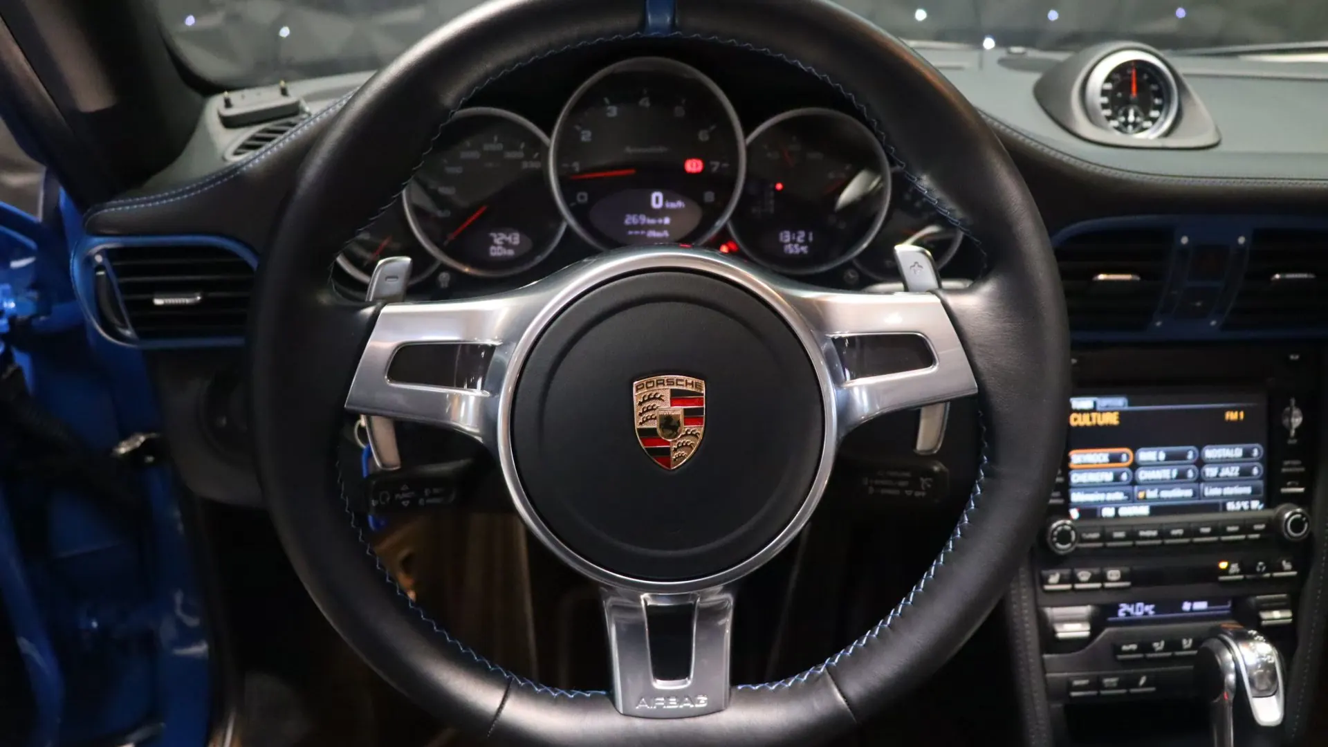 Porsche PORSCHE — photo 9