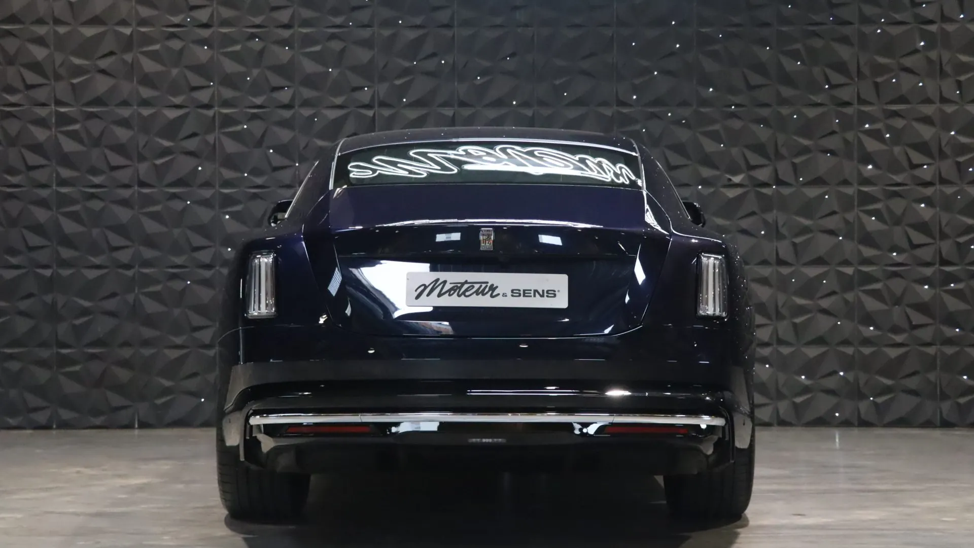 Rolls Royce SPECTRE — photo 3