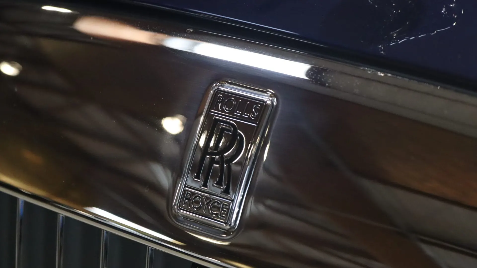 Rolls Royce SPECTRE — photo 41