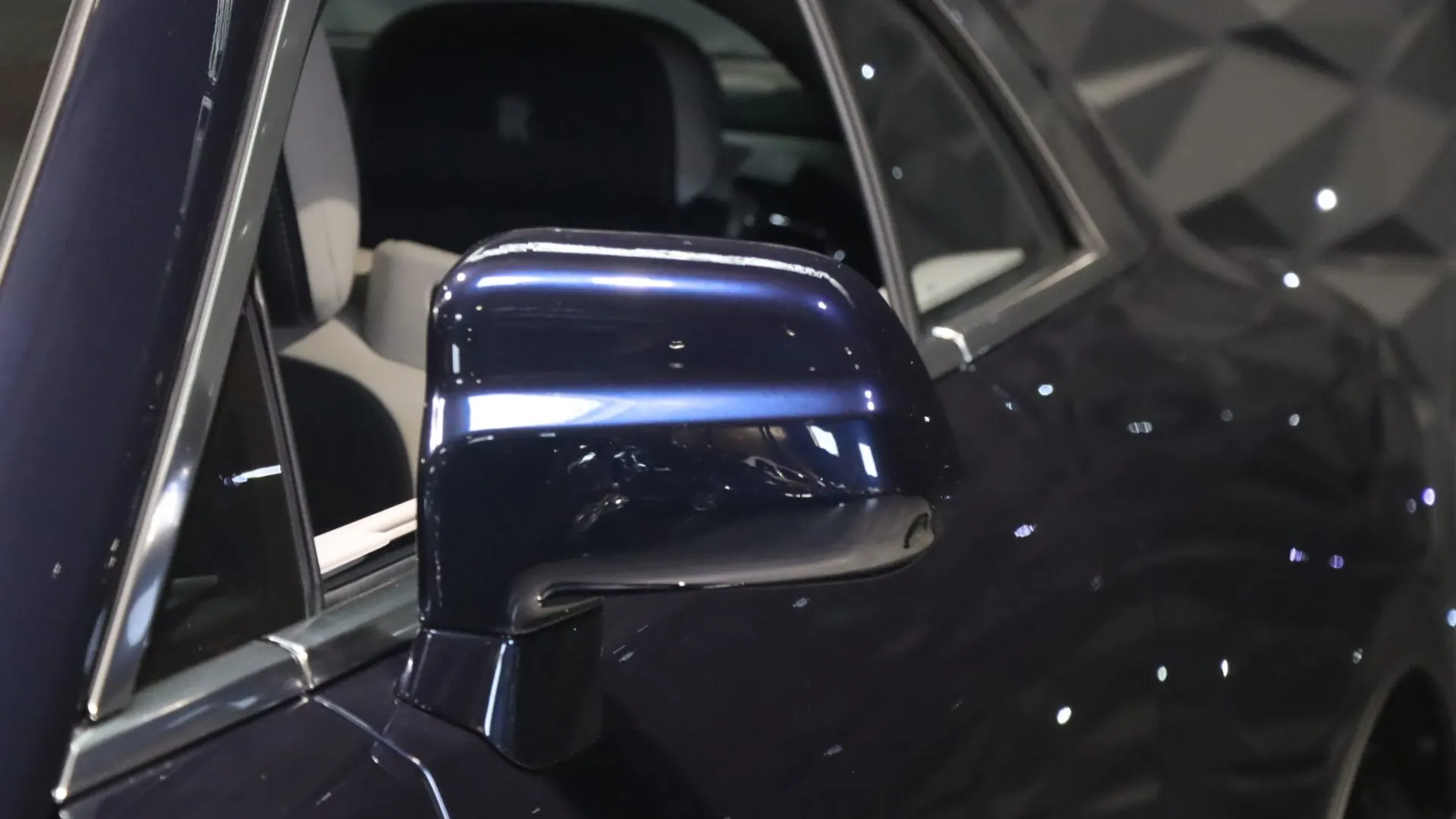 Rolls Royce SPECTRE — photo 50