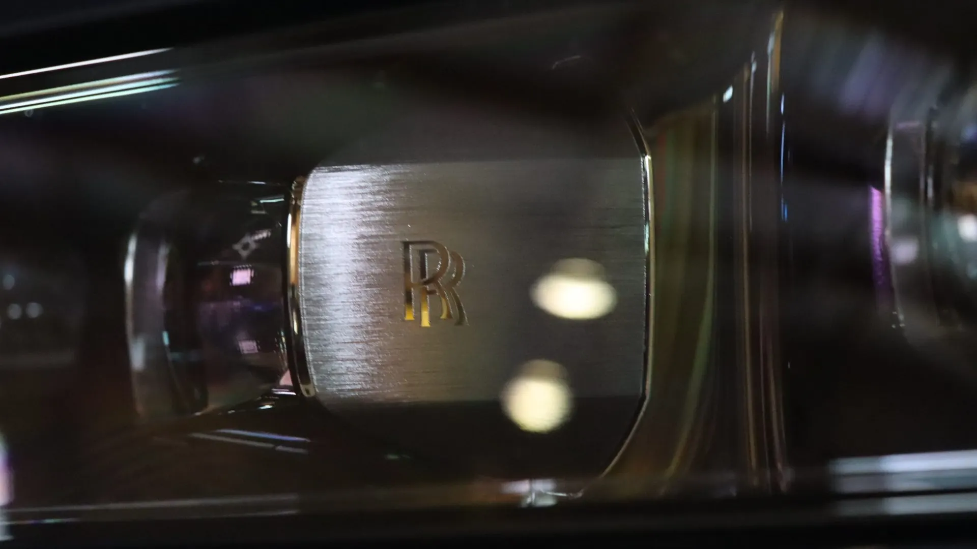 Rolls Royce SPECTRE — photo 39